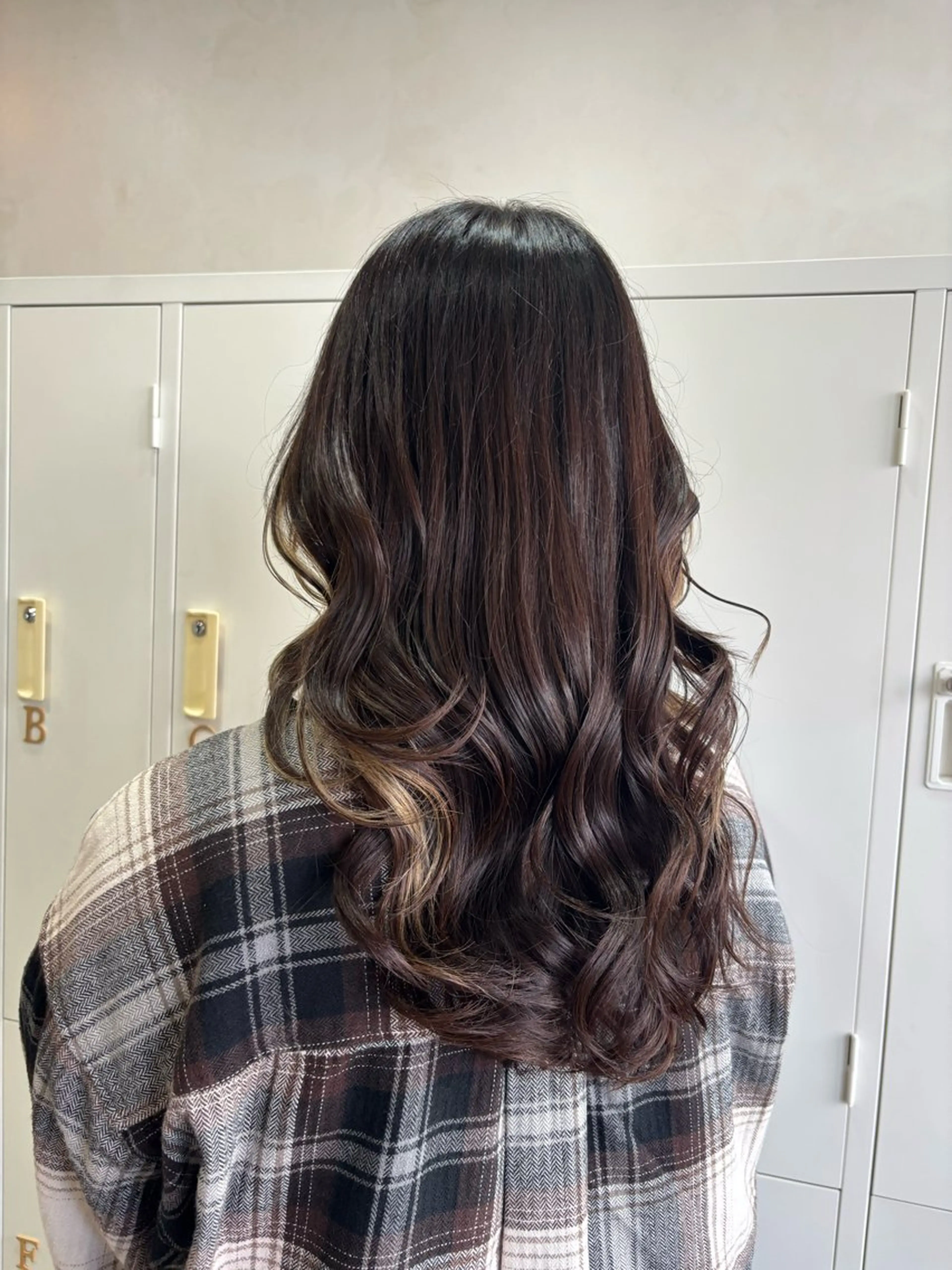 セミロング レイヤーカット 🧸似合わせデザイン ほそいけいこ🧸のヘアスタイル