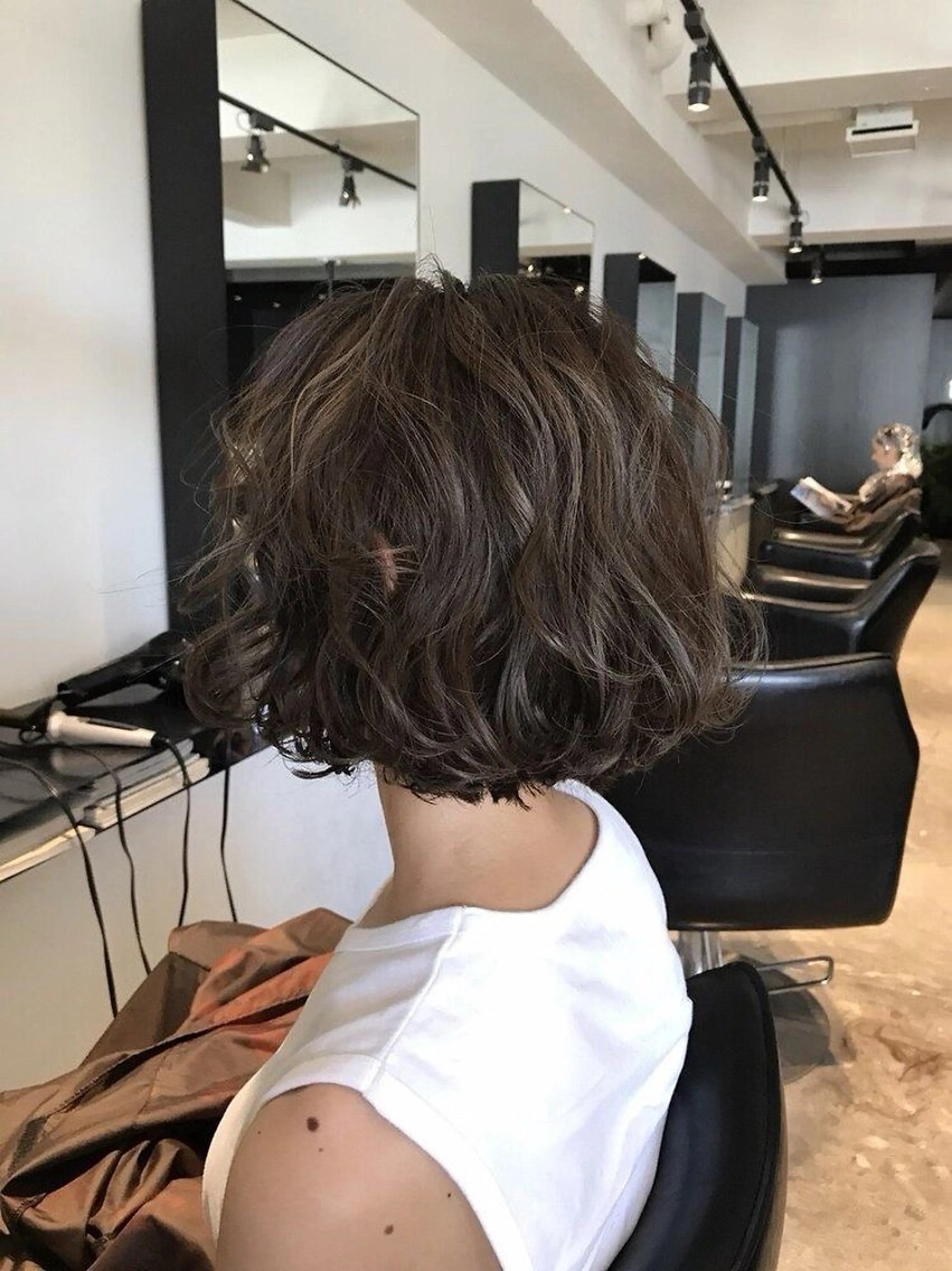 ショート カラー パーマ ボブ 森山 陽菜のヘアスタイル