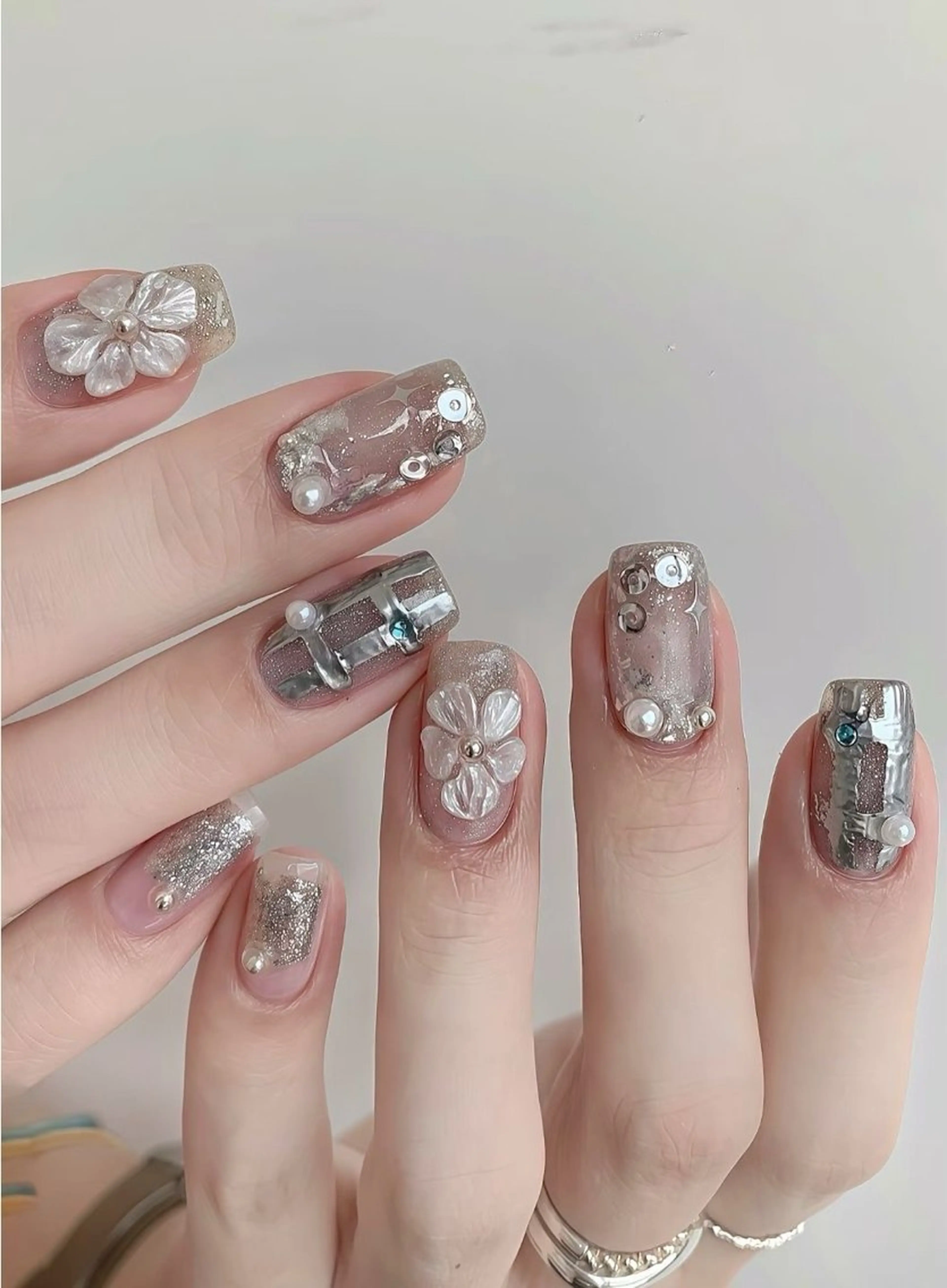 ネイル ヒユ ネイル所属・ゆうな ネイル サロンのネイルデザイン