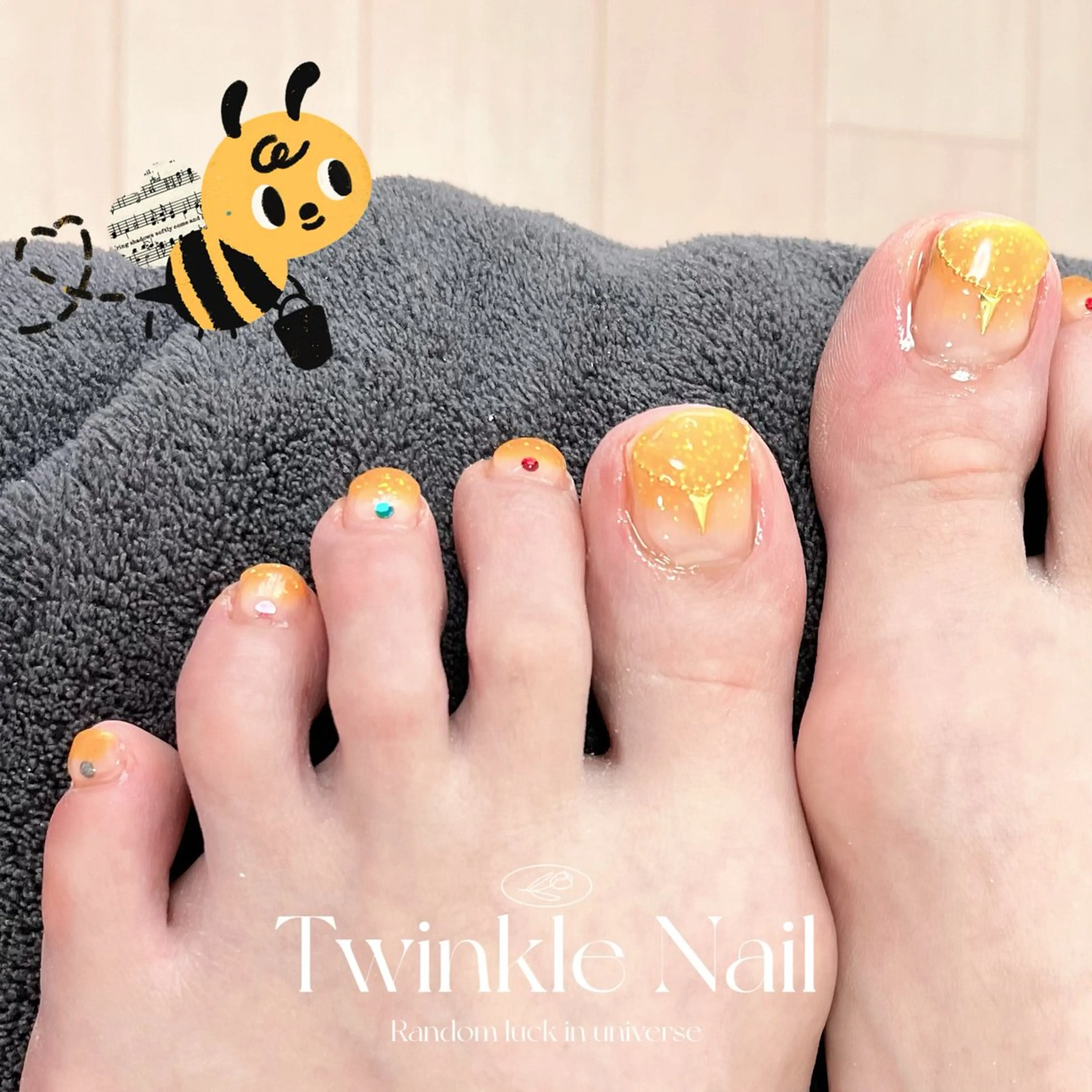 ネイル フットネイル フットネイル Twinkle Nail Kuboのネイルデザイン
