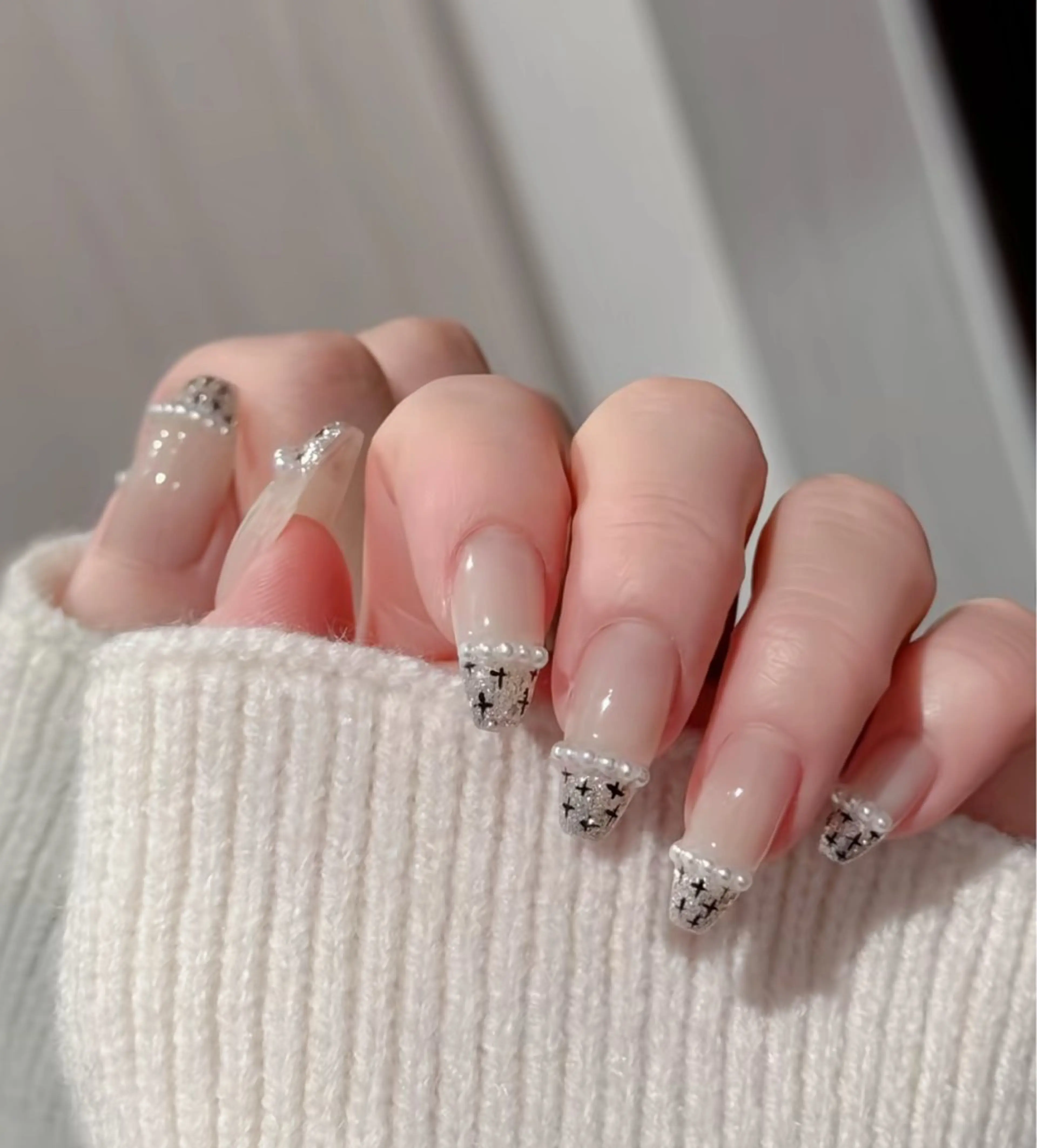 ネイル チークネイル フレンチネイル グラデーション 韓国ネイル マグネットネイル Hana nail所属・Hana Nailのネイルデザイン