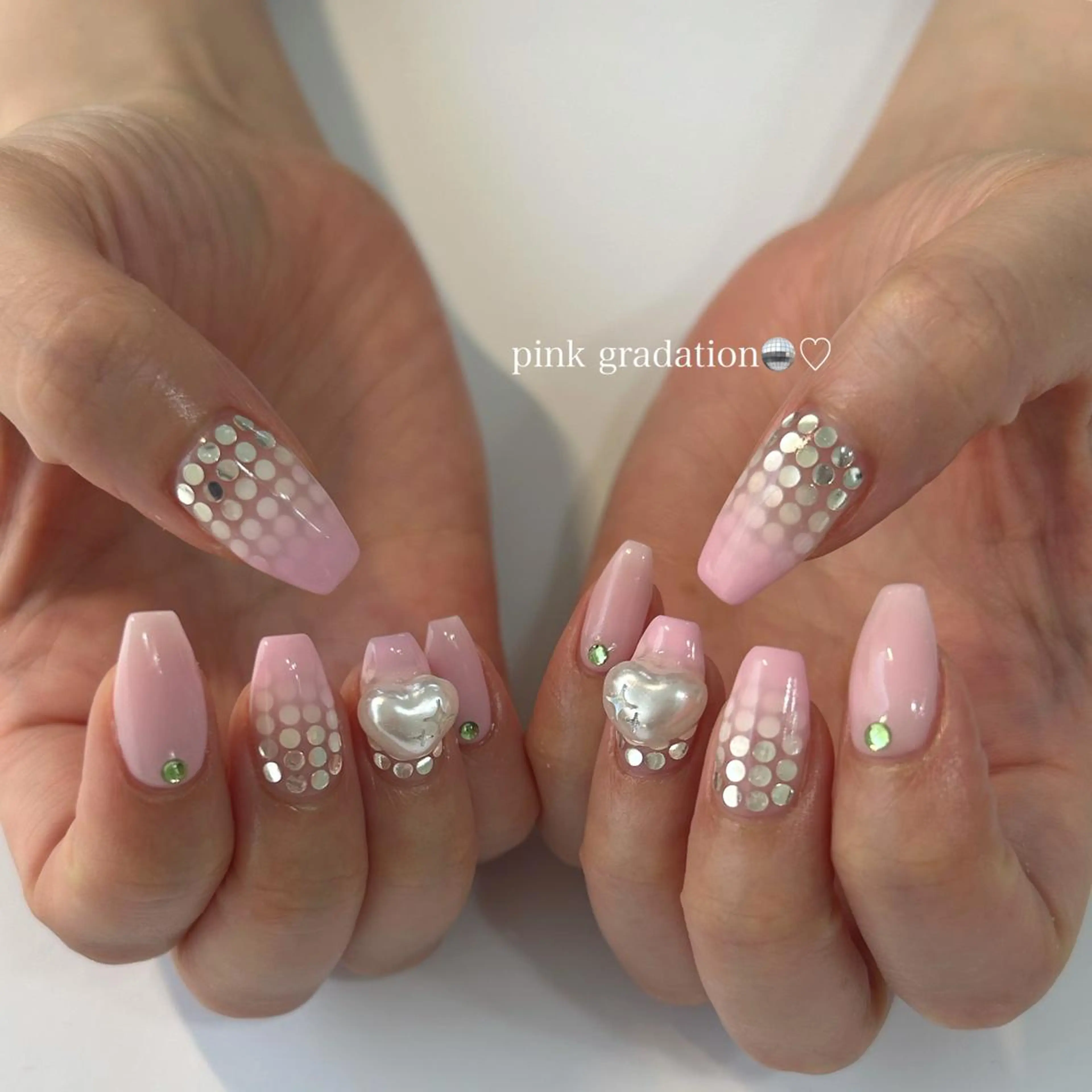 ネイル ViViA momokaのネイルデザイン