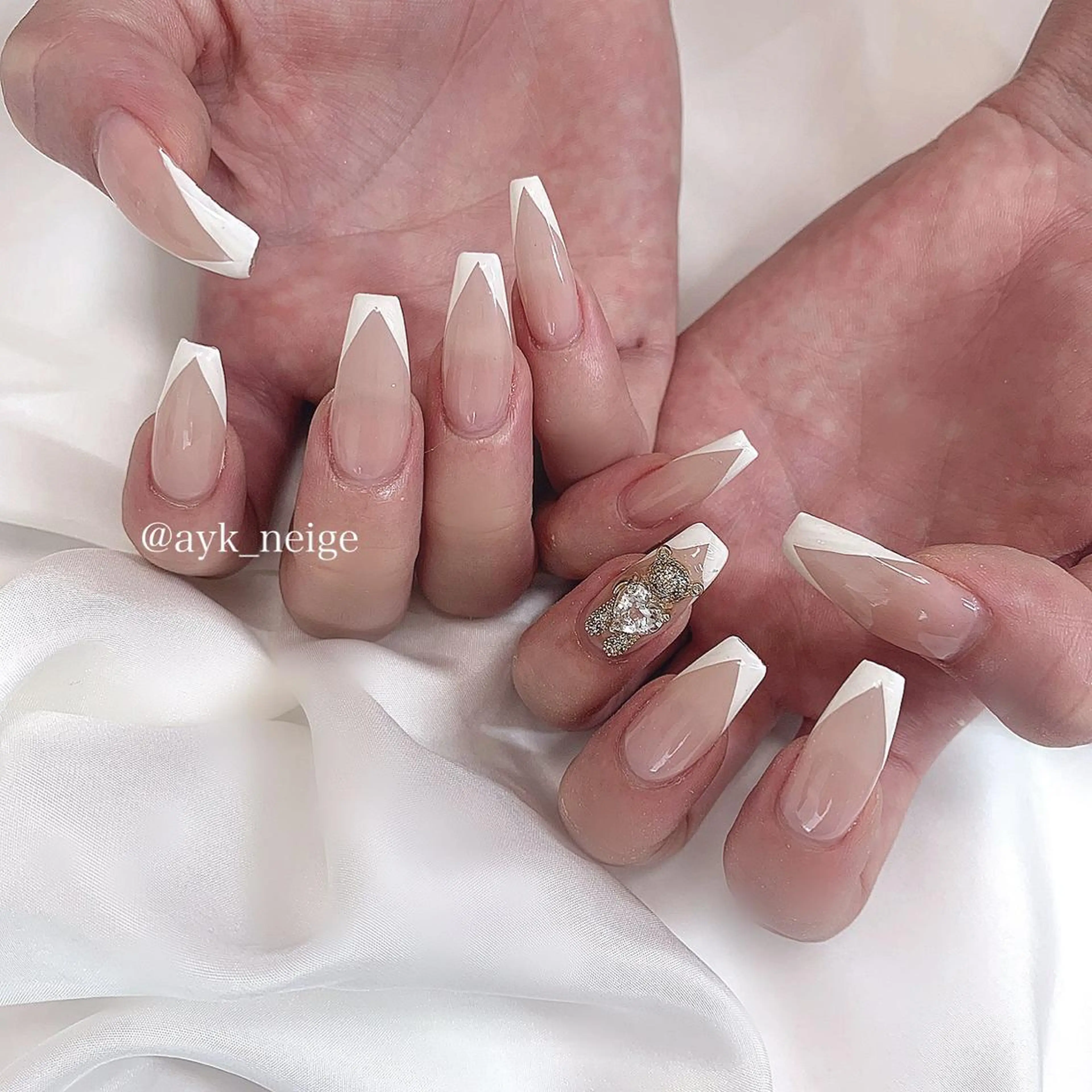 ネイル オーロラネイル フットネイル ハート キラキラネイル 韓国ネイル n'eige nail所属・大谷 綾香のネイルデザイン