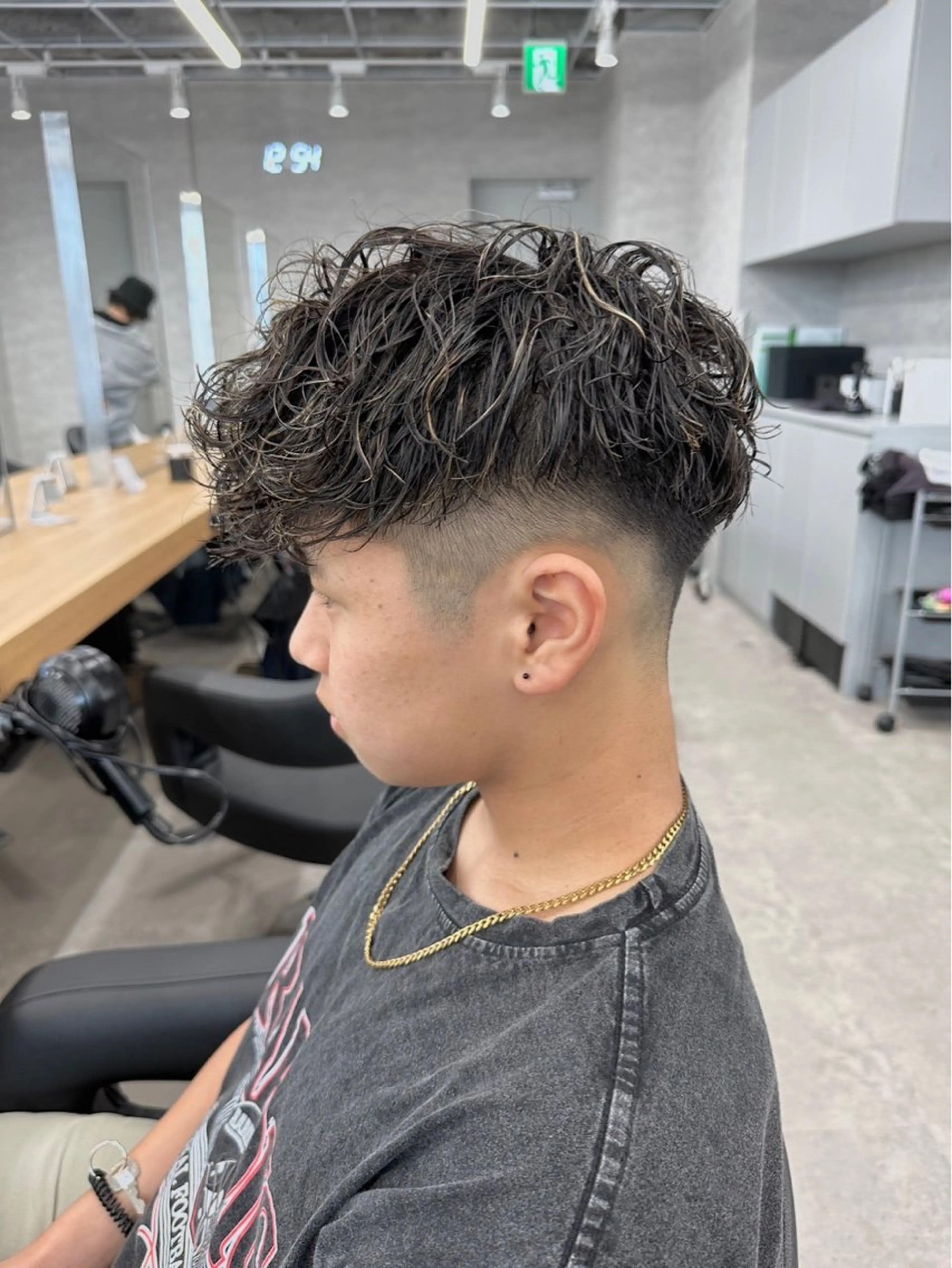 ショート カラー パーマ メンズ メンズパーマ スペインカール 🔥パーマ特化🔥 優馬のヘアスタイル