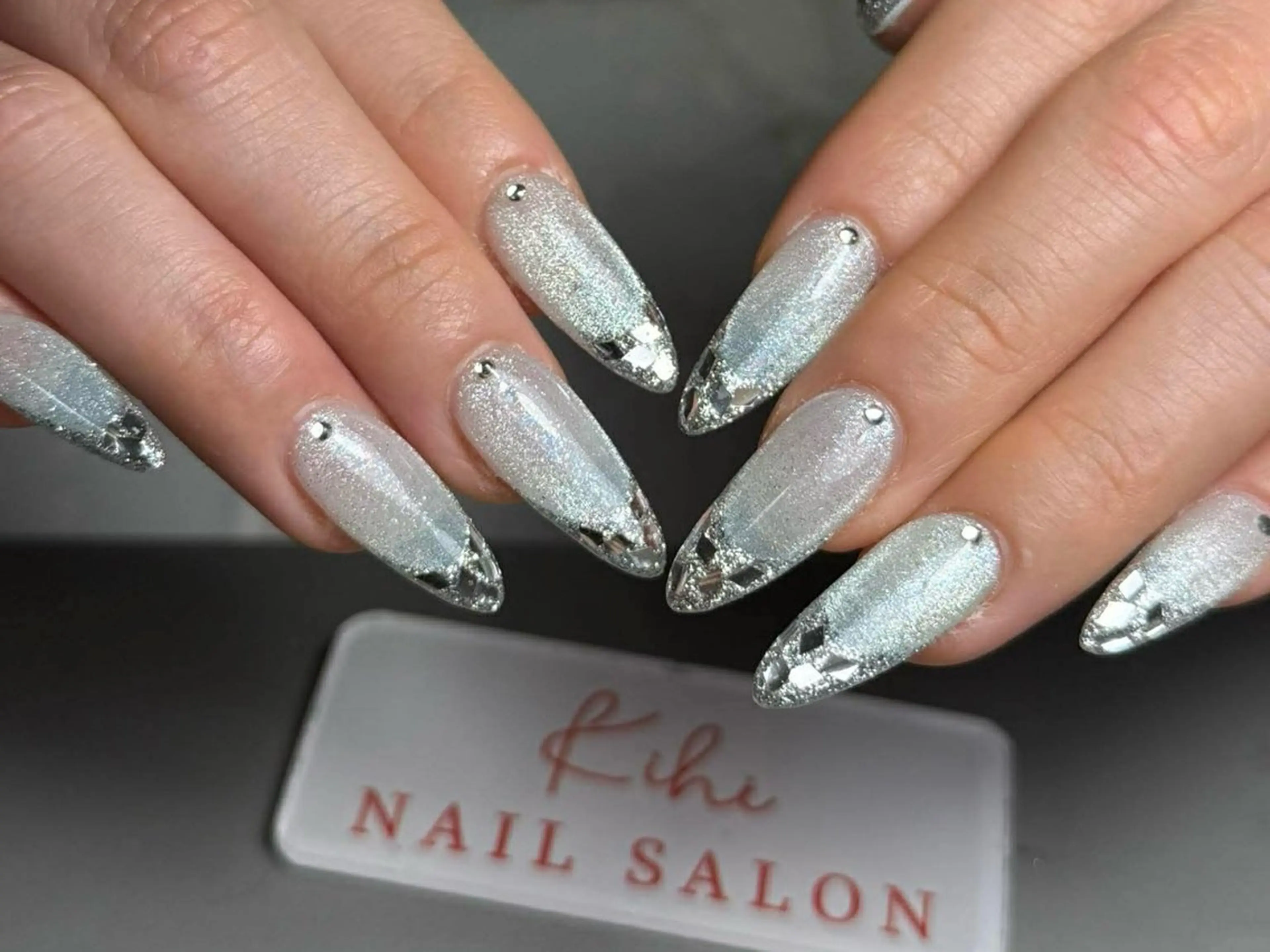 ネイル アートネイル フレンチネイル ジェルネイル グラデーション 韓国ネイル ハンドネイル 💕鈴木ユリ パラジェル/オフ無料のネイルデザイン