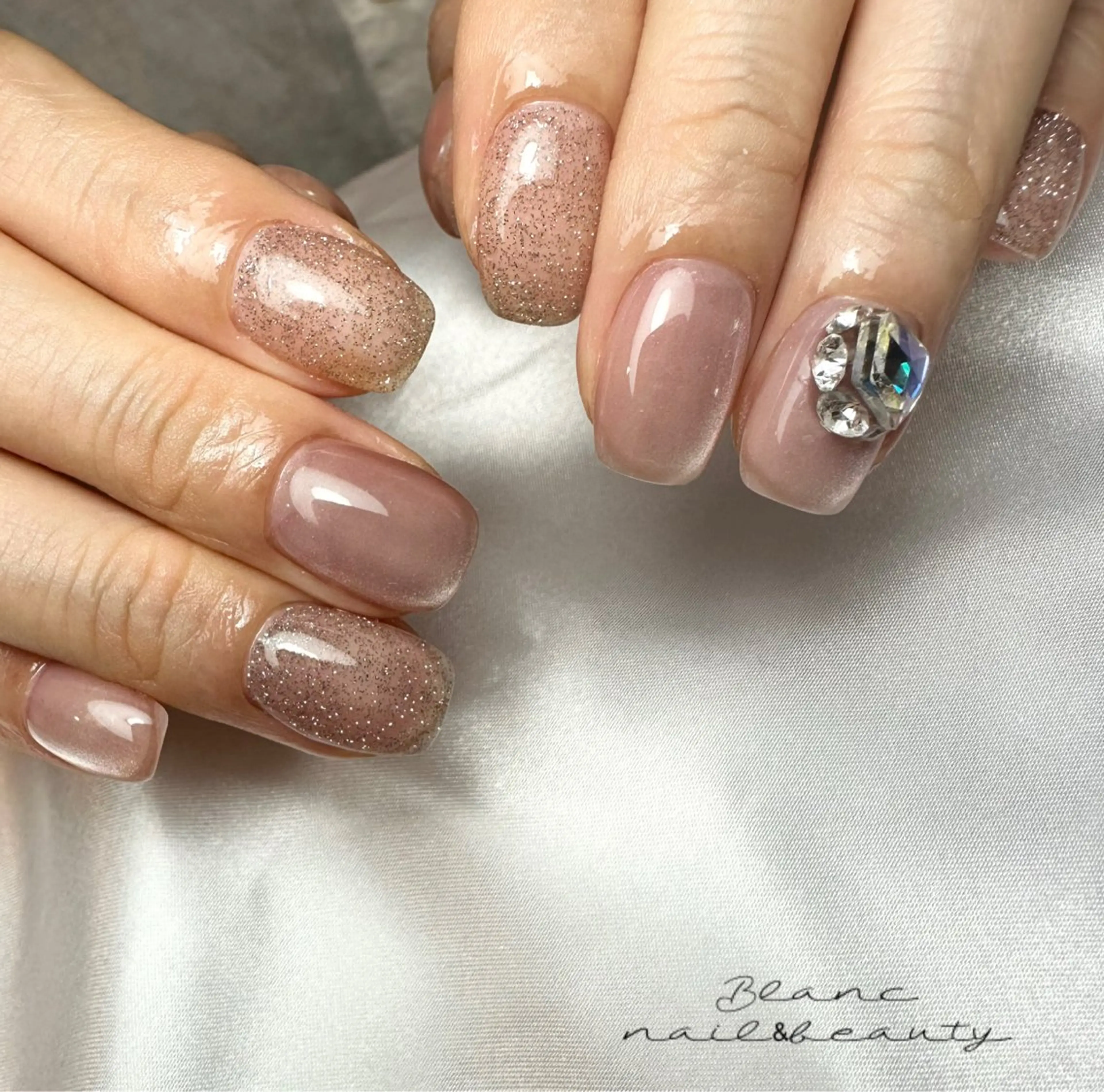 ネイル Blanc ブランのネイルデザイン