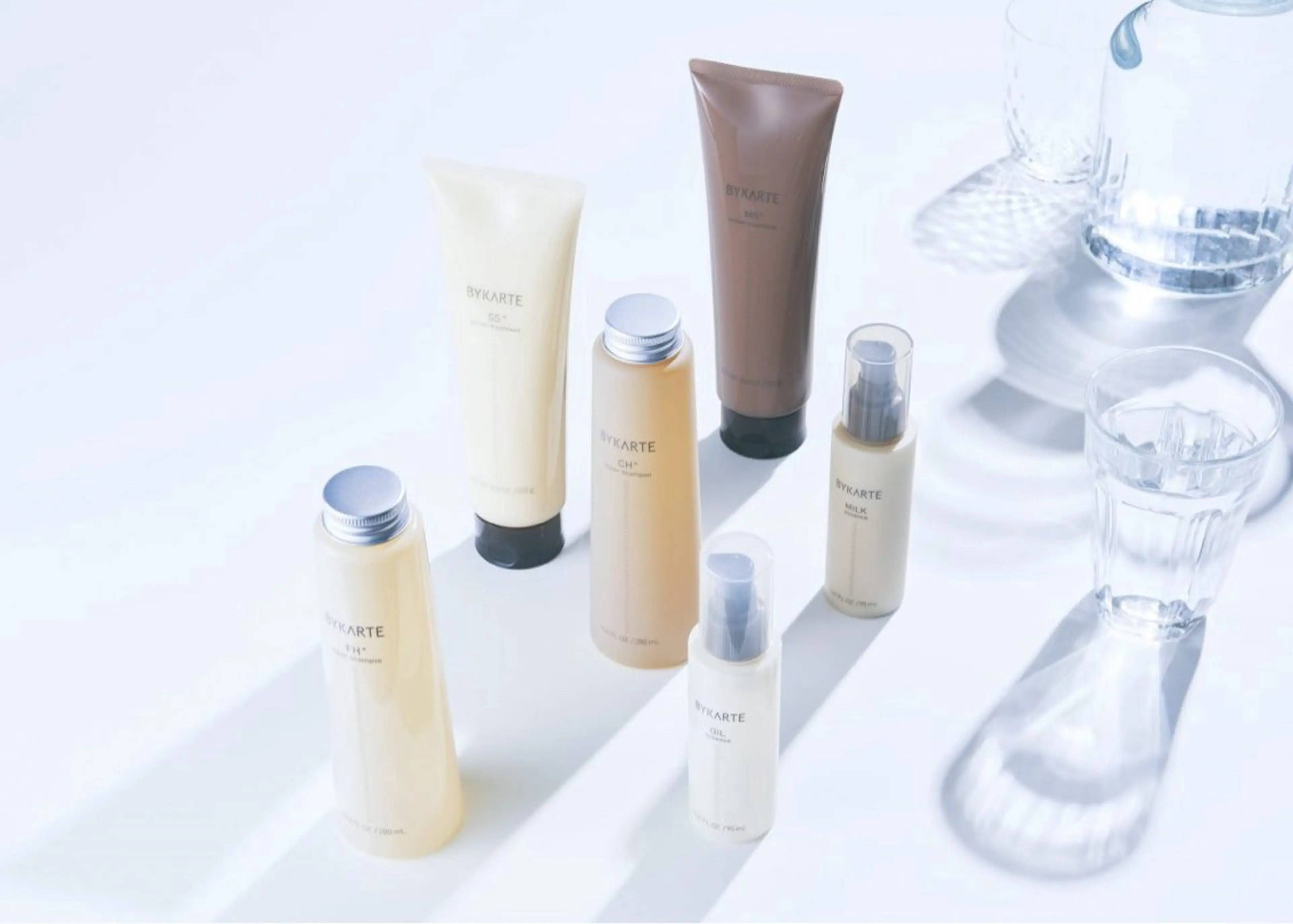 【😽毎月先着100名限定 BYKARTE無料😽】カット+縮毛矯正+カラー+TRの写真