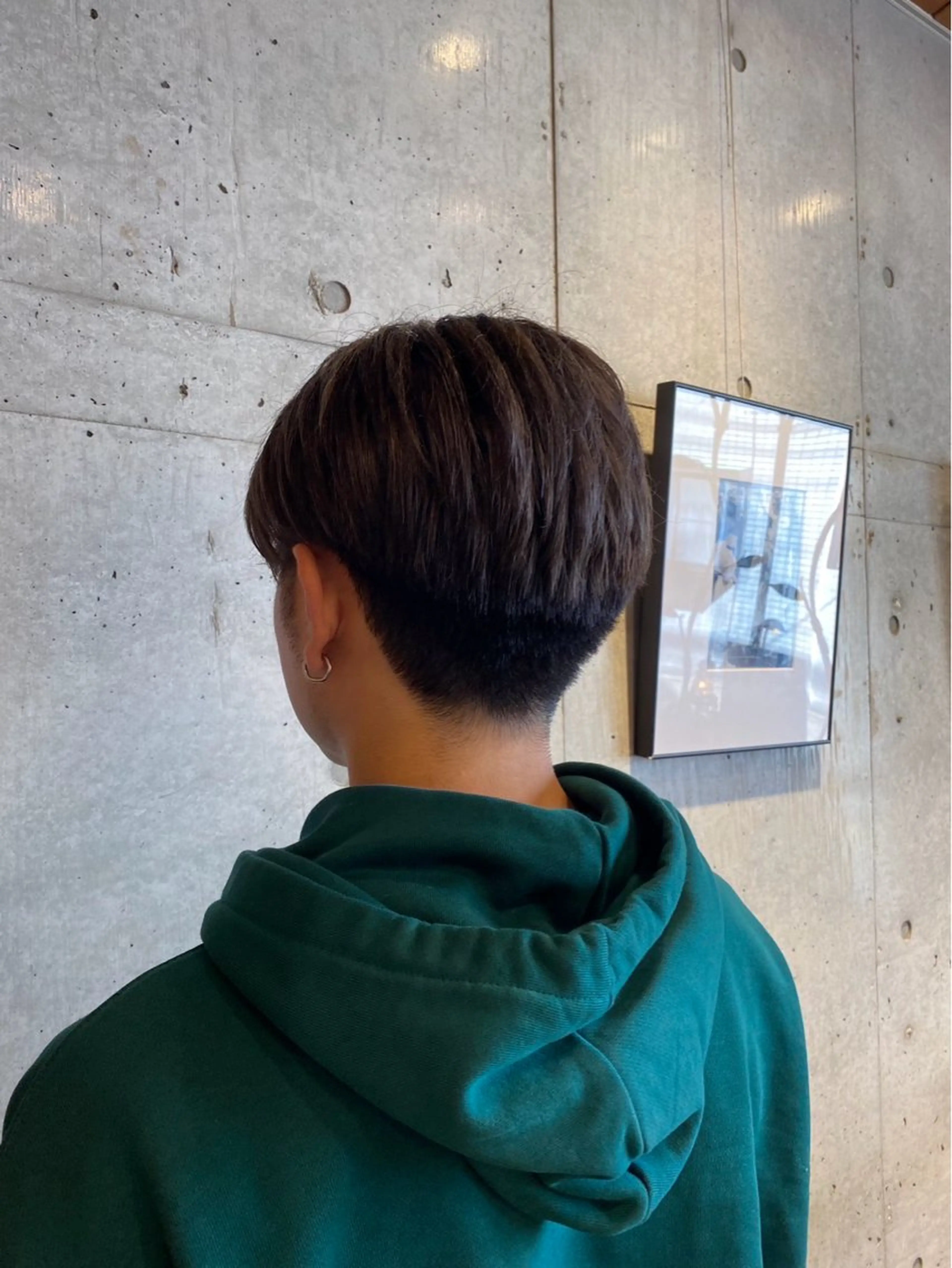 カラー メンズ グレージュ CRESCENDO 山本樹カットカラーのヘアスタイル