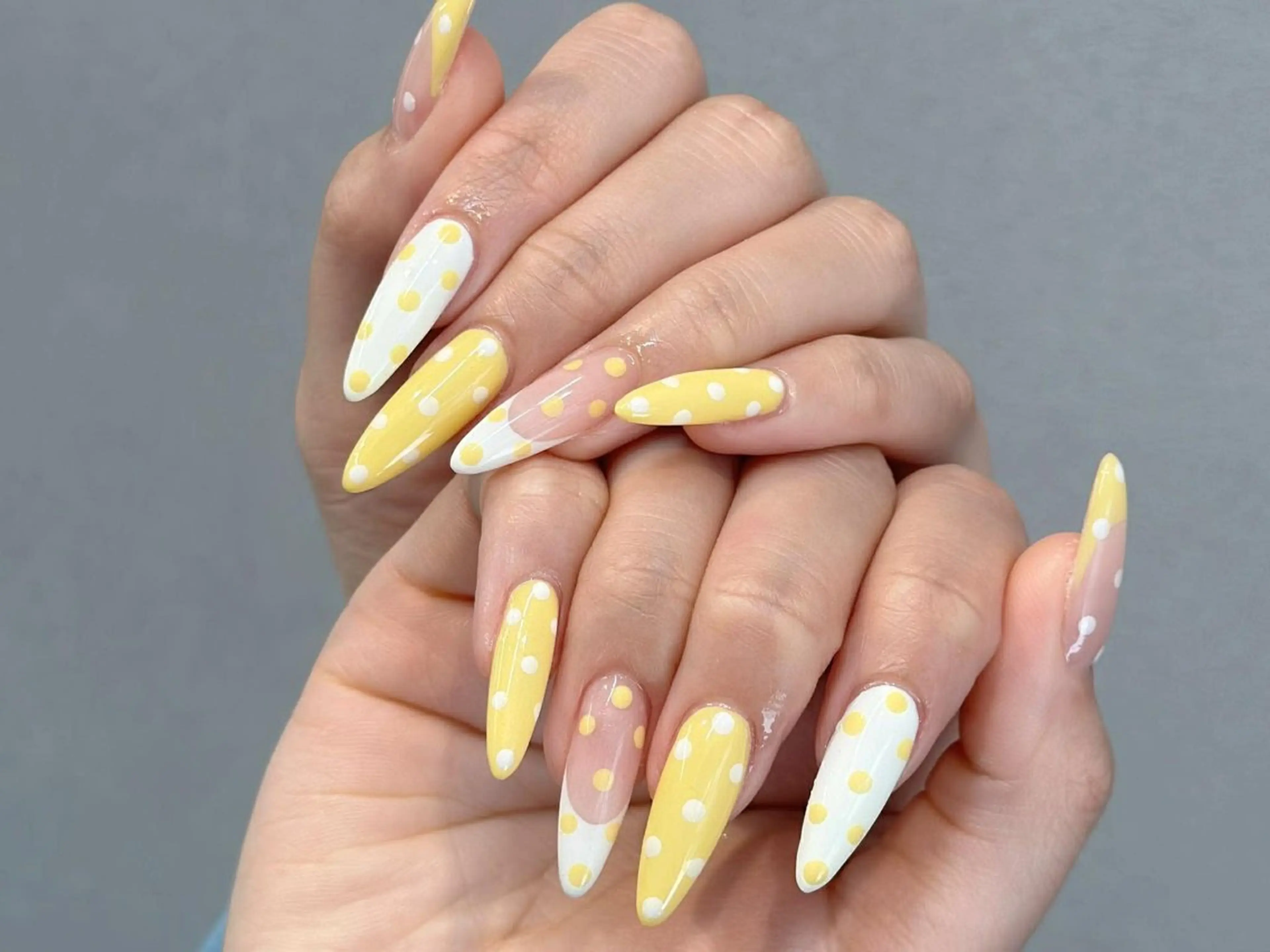 ネイル チークネイル フレンチネイル グラデーション マグネットネイル ミラーネイル ハンドネイル VP nail 新大久保所属・sorako nailのネイルデザイン