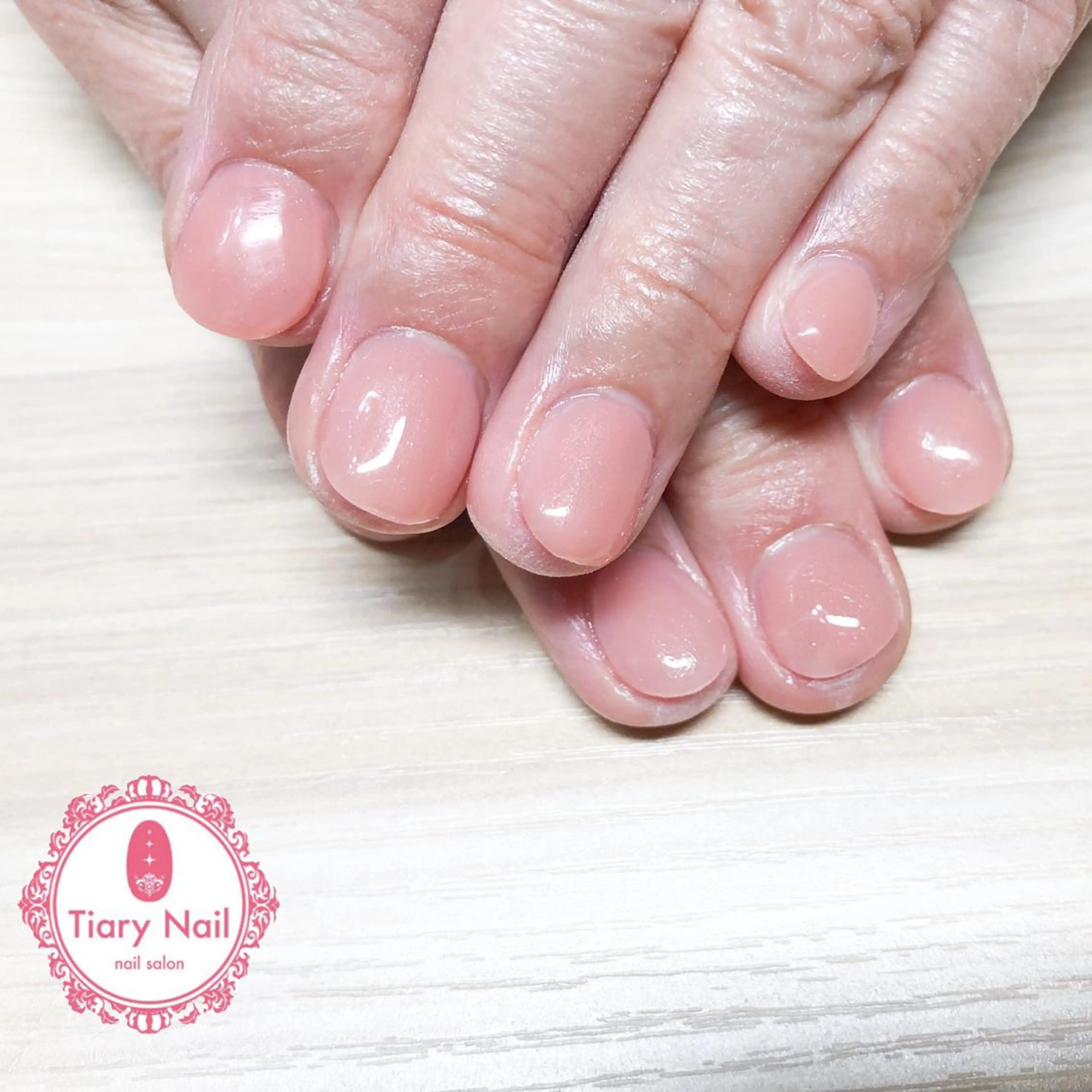 ネイル tiarynail K Kのネイルデザイン