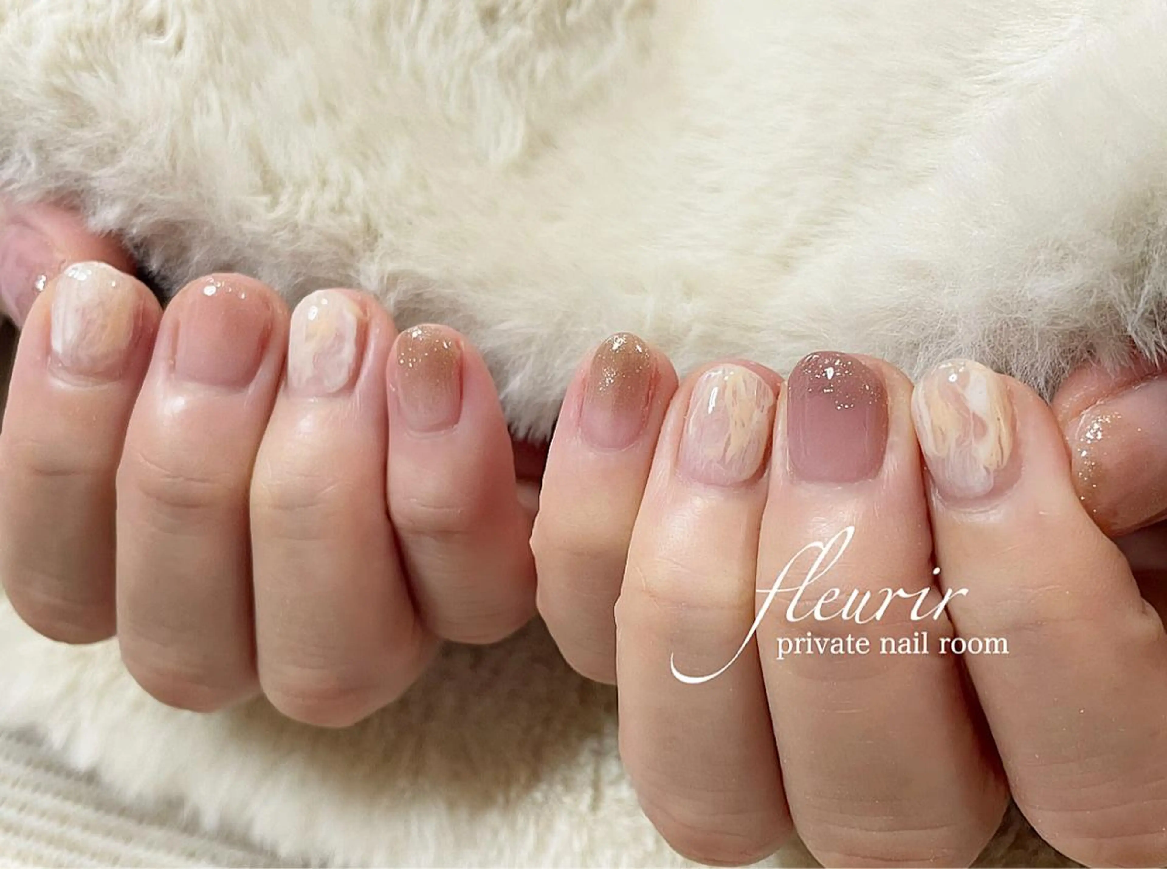 ネイル クリアネイル 大理石ネイル(マーブル) フルリール 【プライベートサロンのネイルデザイン