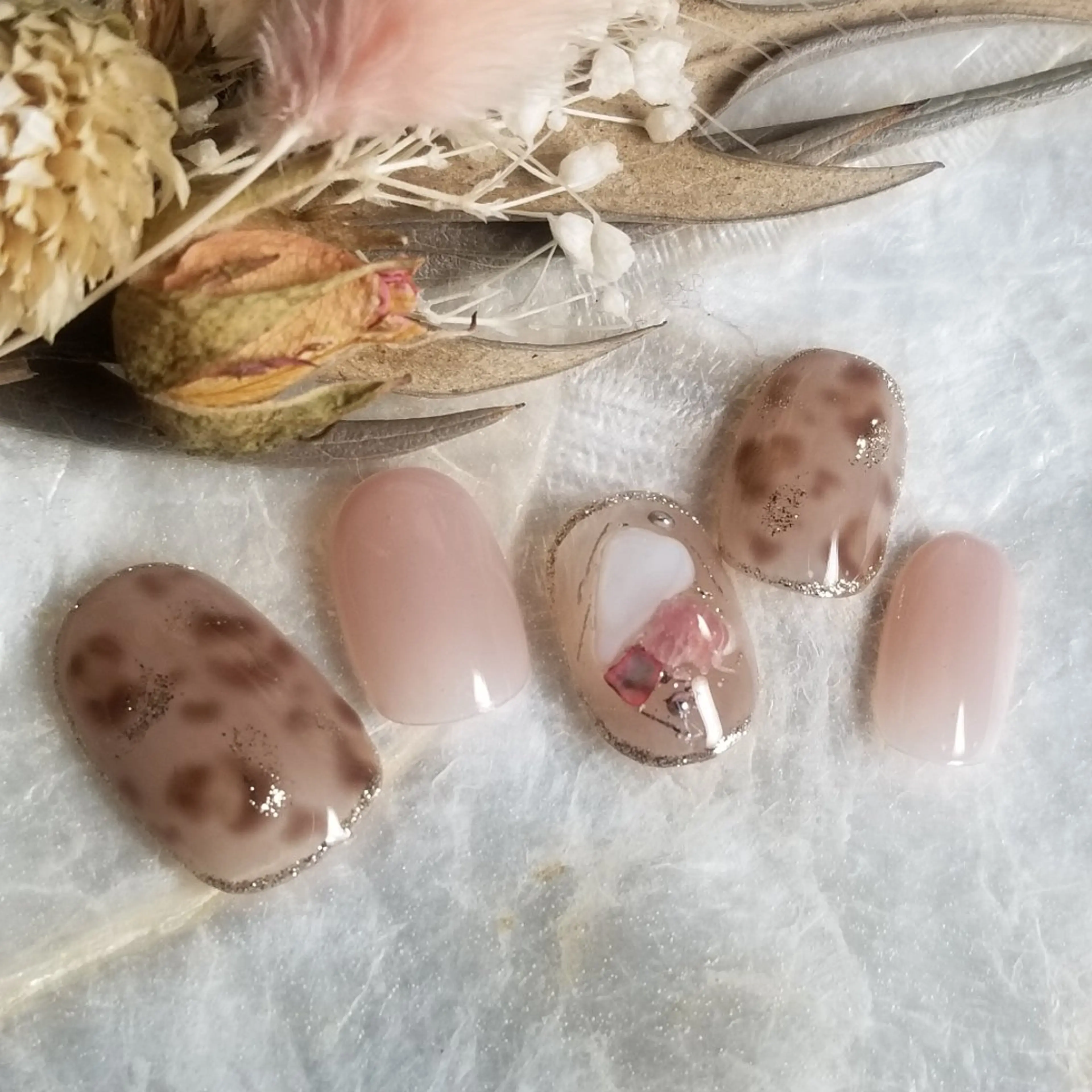 ネイル アニマル柄 renanail 〜隠れ家サロン〜のネイルデザイン