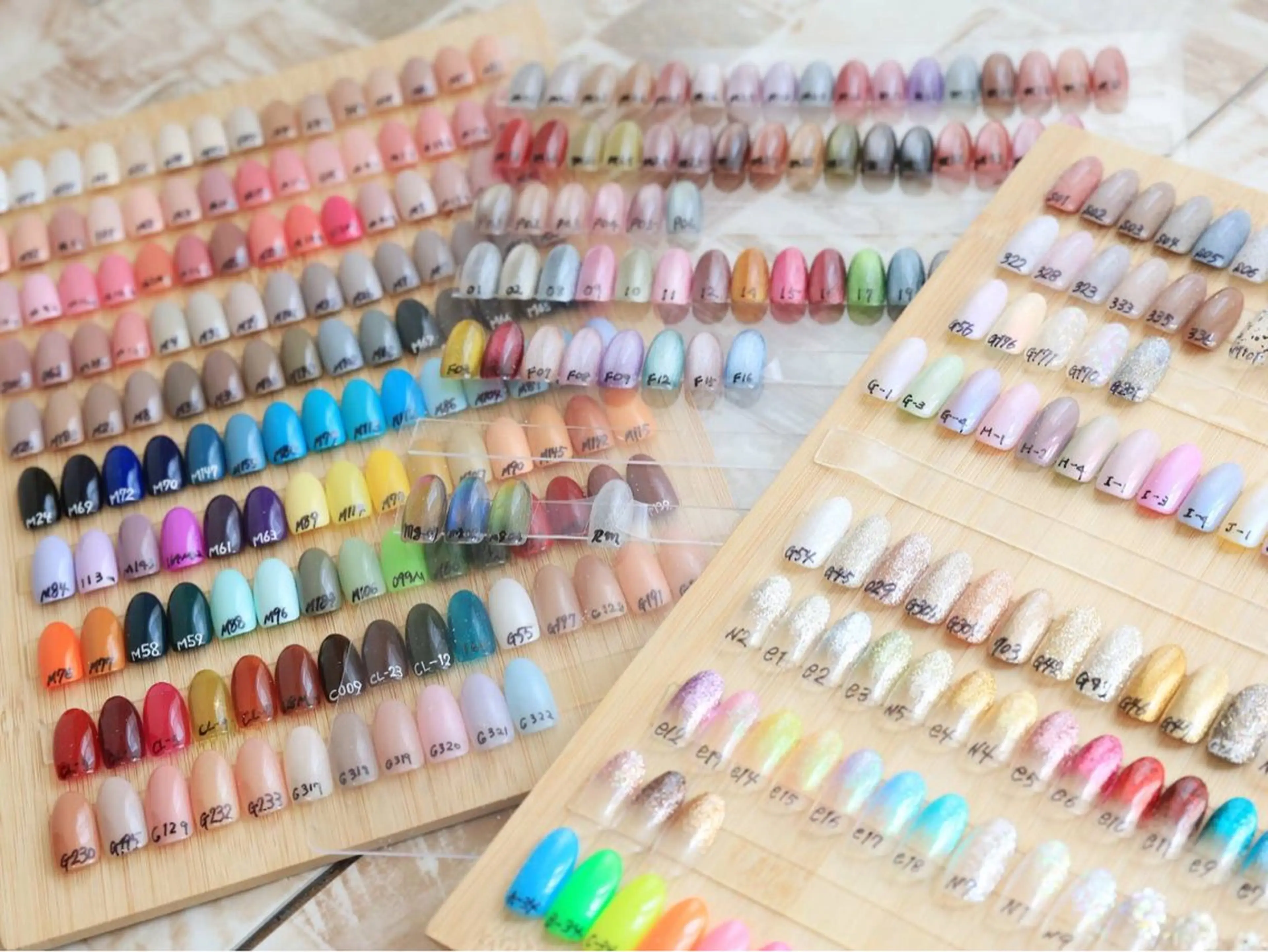 【オフ込】ワンカラー・ラメグラデーションの写真