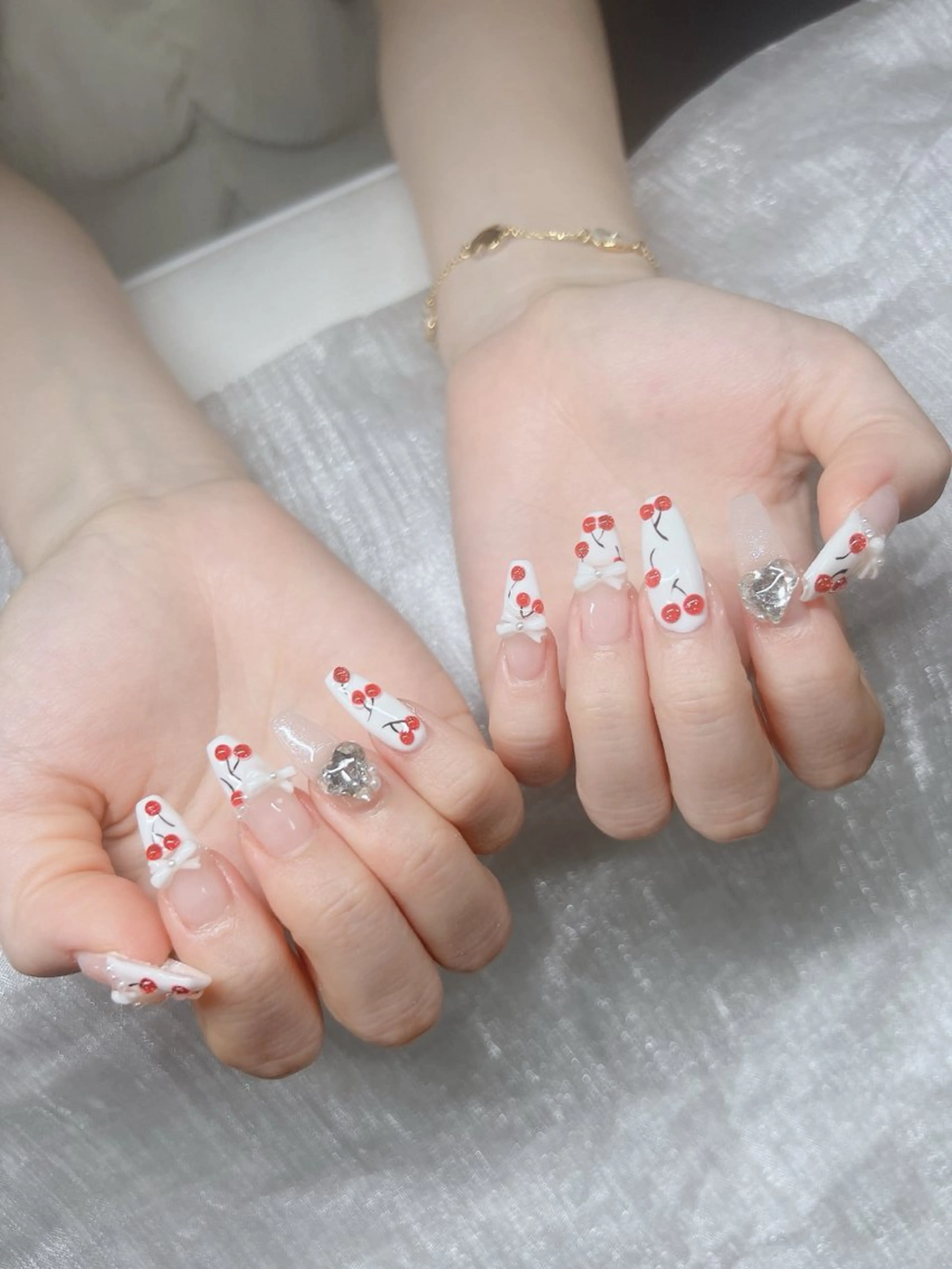 ネイル オーロラネイル チークネイル 長さ出し フットネイル フレンチネイル Lee Nails チップ長さだし専門店のネイルデザイン