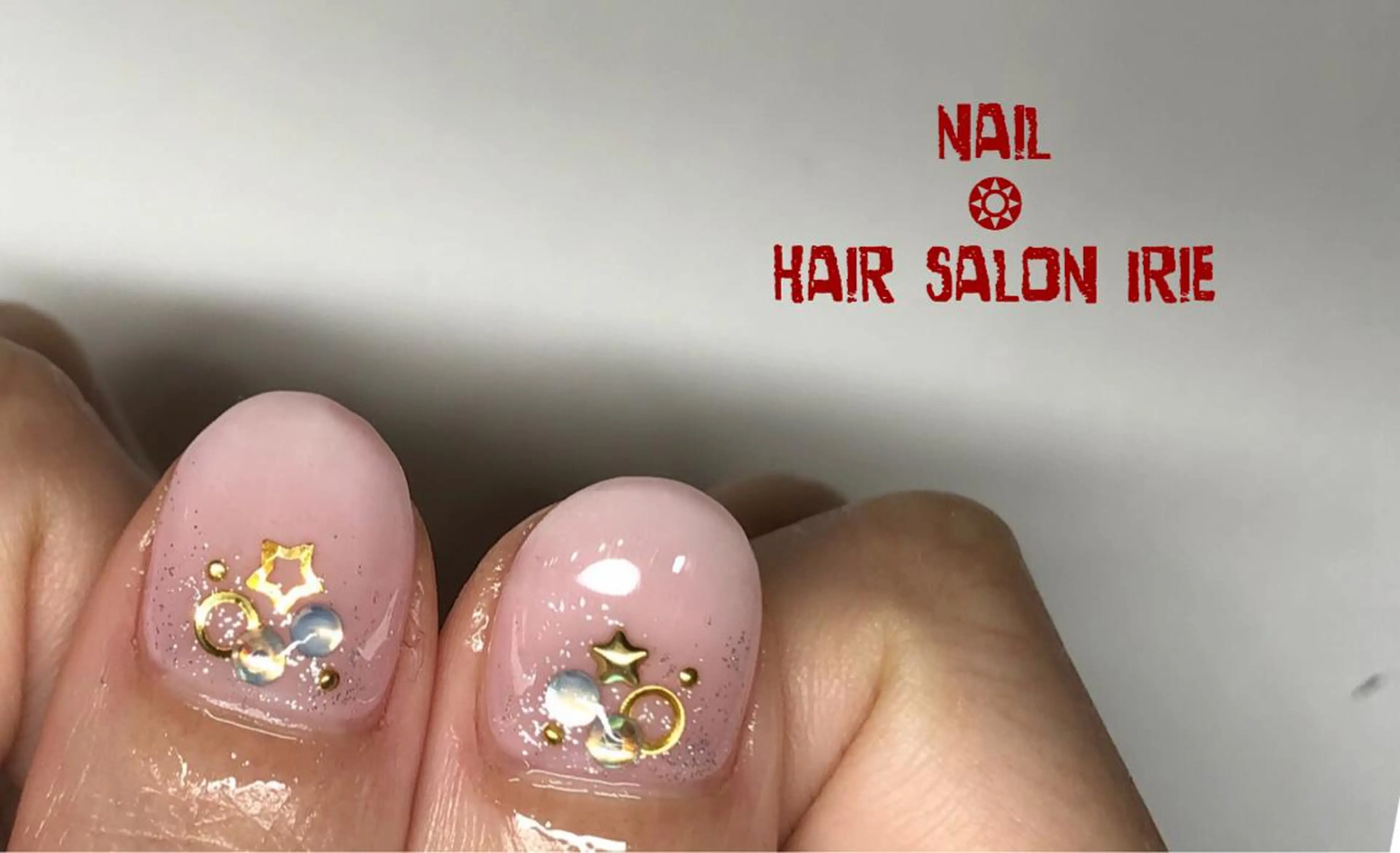 ネイル Hair salon Irie所属・與儀 知佳のネイルデザイン