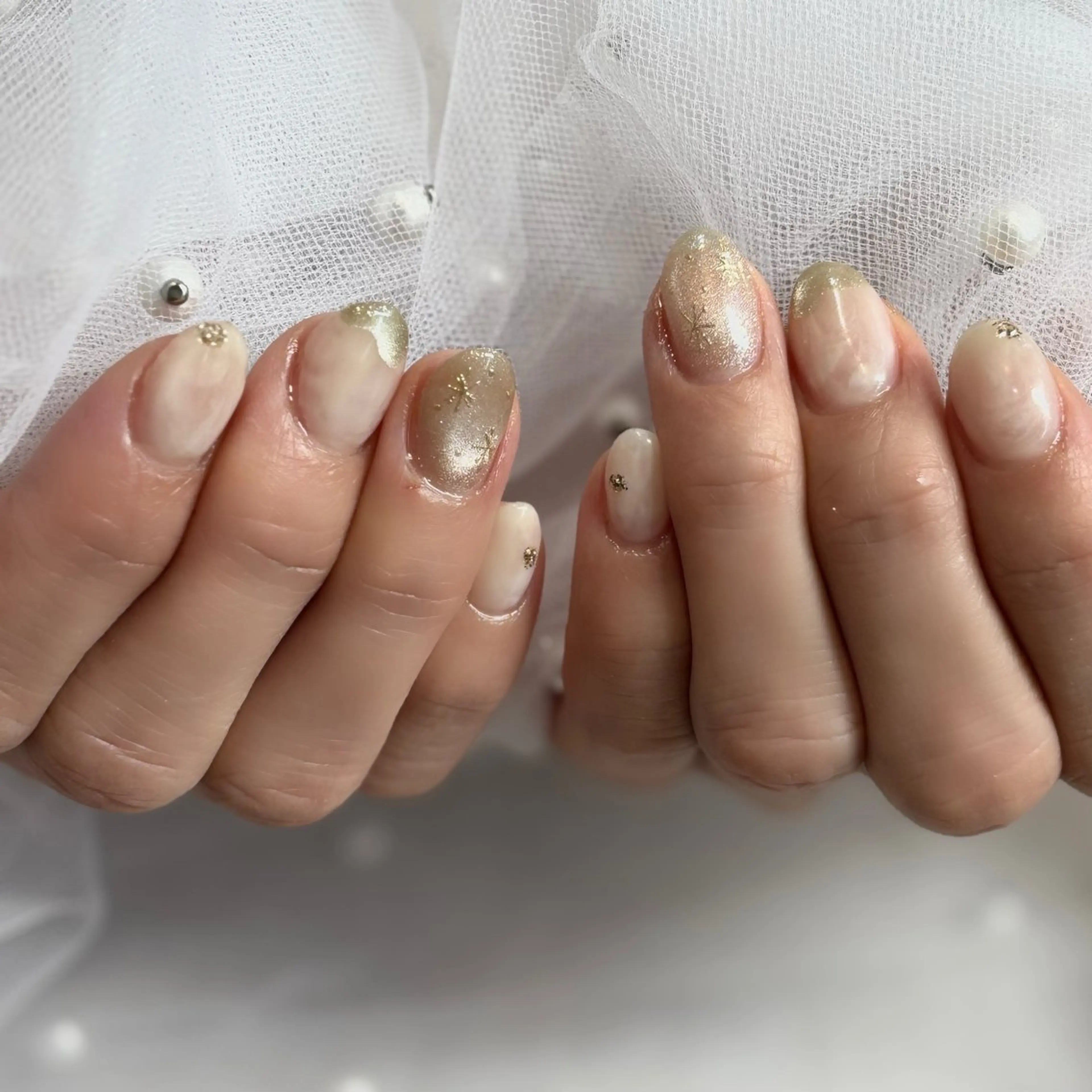 ネイル キラキラネイル ニュアンスネイル Aurum ♡︎ miyukiのネイルデザイン