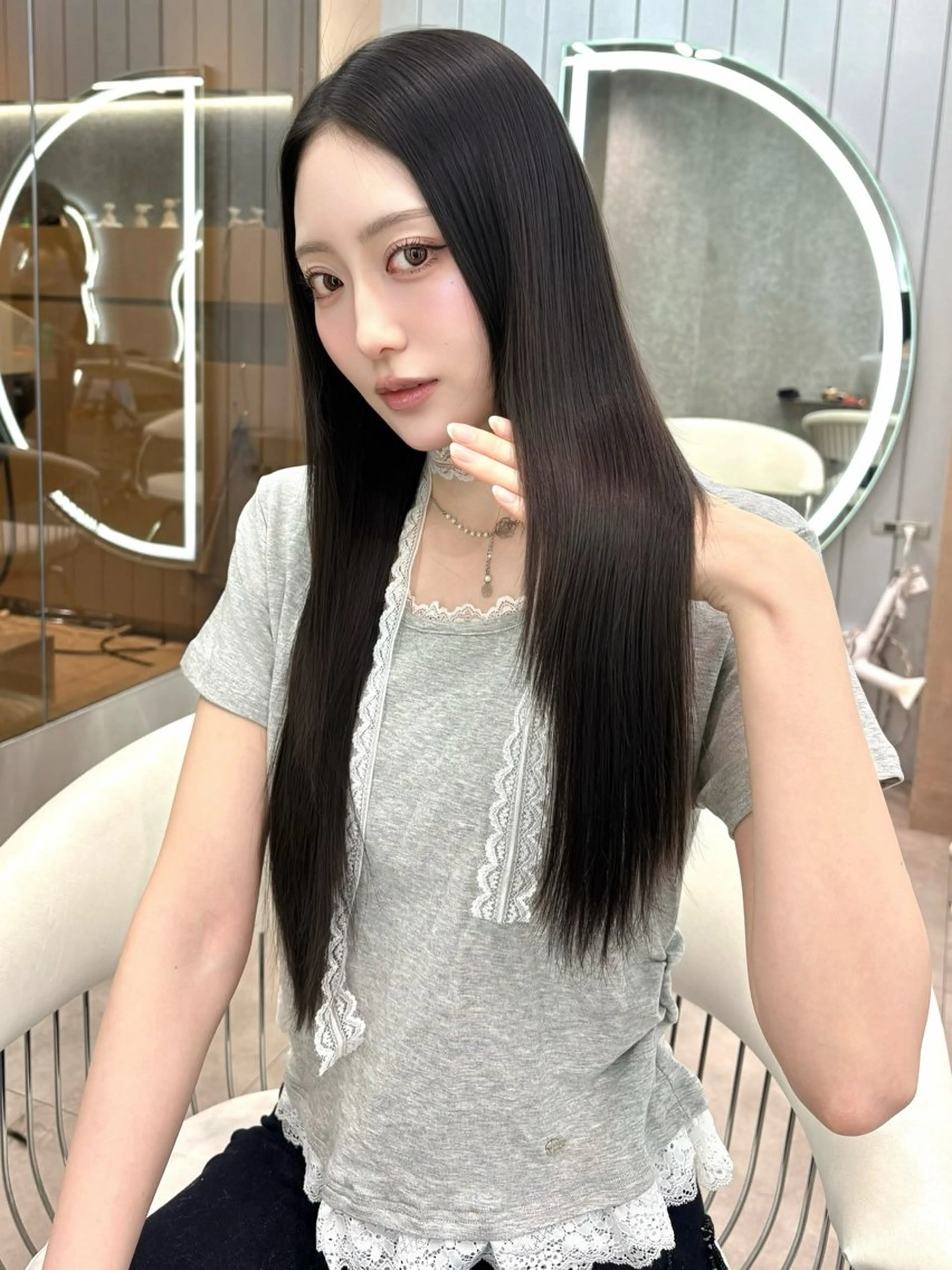 ロング ヘアアレンジ 顔まわりレイヤー 顔周りカット ハッシュカット 髪質改善 韓国風ヘア 縮毛矯正 トリートメント ヘアセット 大宮🩵縮毛矯正 髪質改善 佐藤 和のヘアスタイル