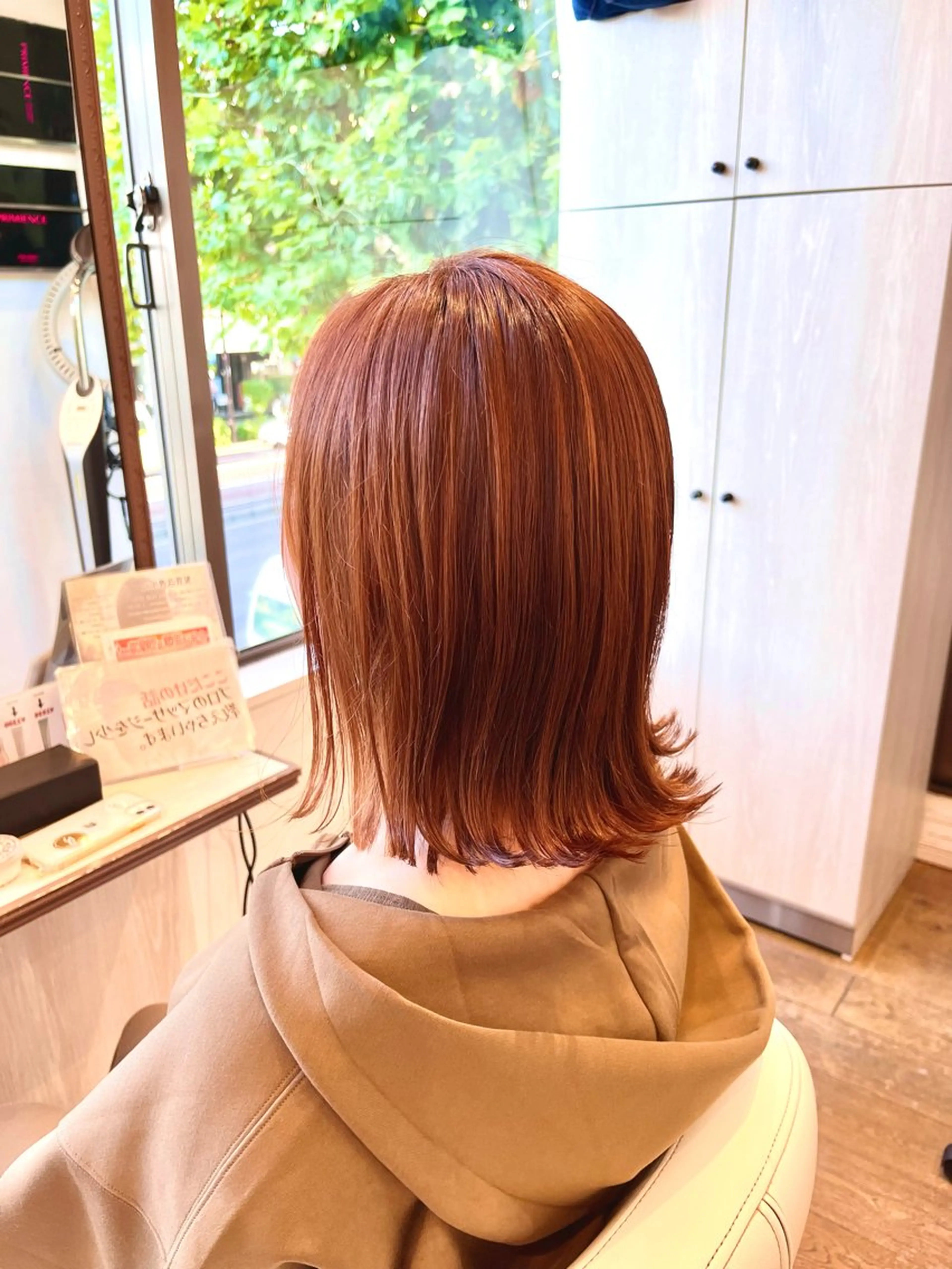セミロング カラー オレンジ カット ヘアカラー トリートメント 透明感カラー 大貫怜司のヘアスタイル