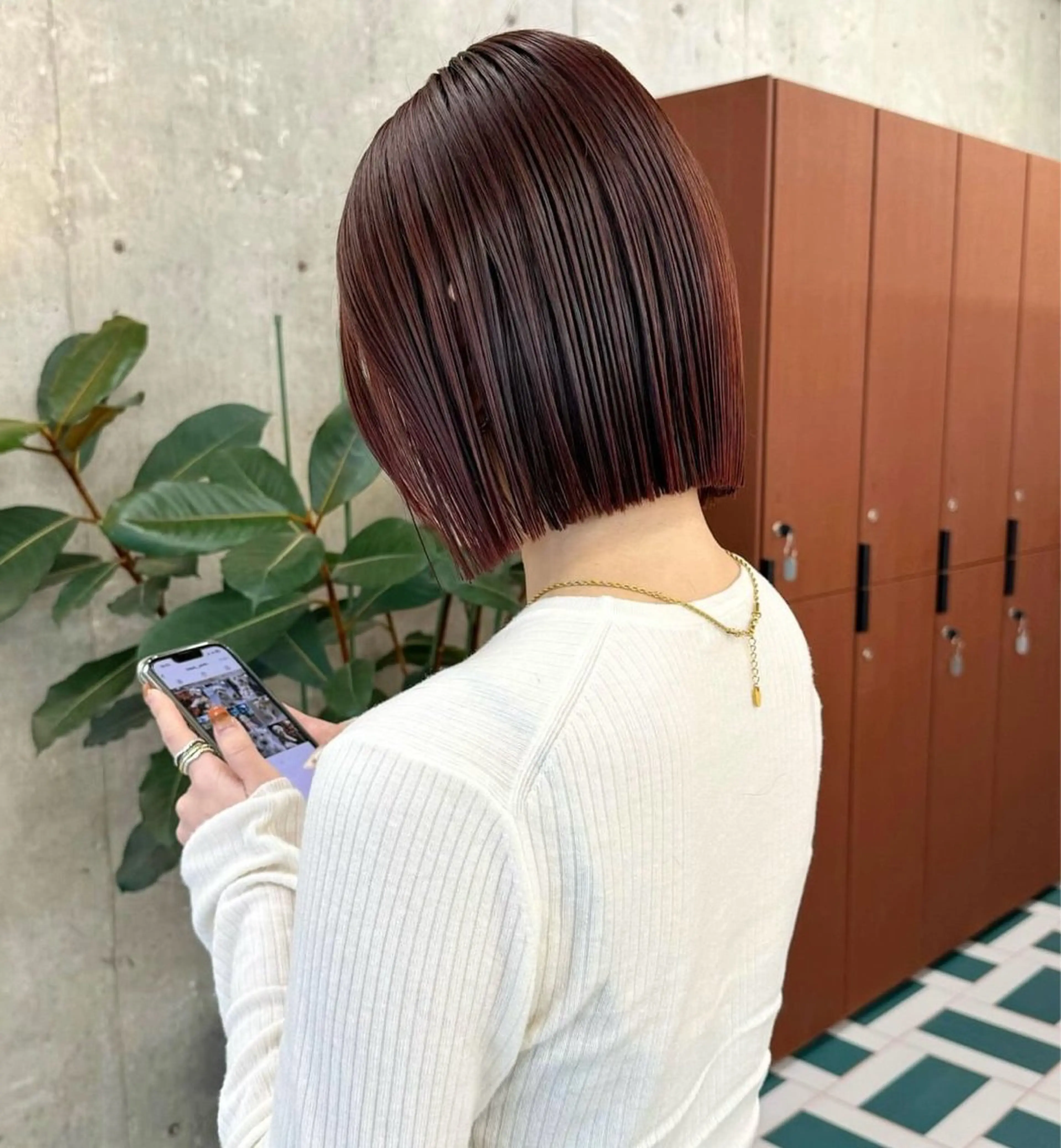 カラー ボブ 伊藤 凜のヘアスタイル