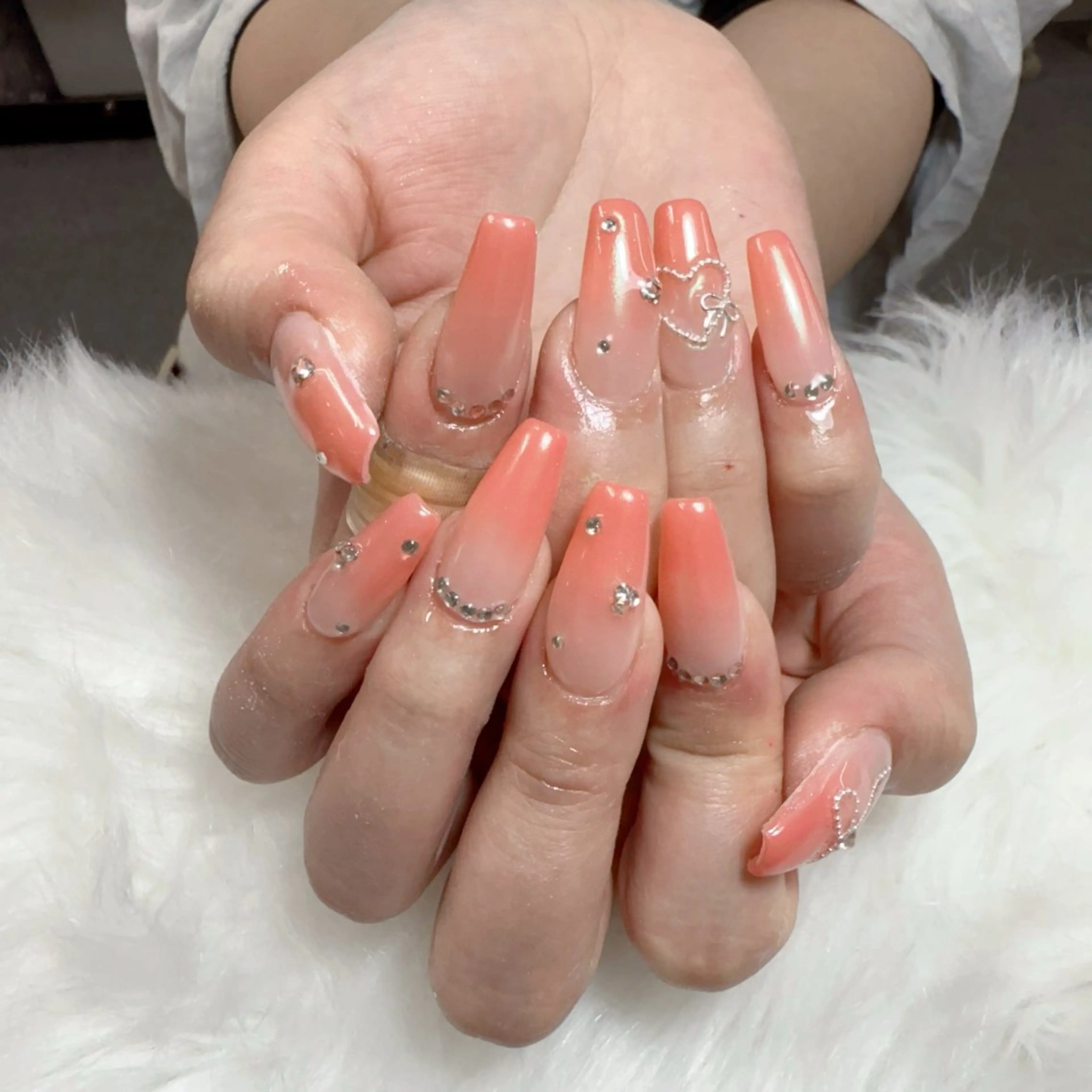 ネイル ハンドネイル 🎀nana🫧 ワンホンネイル🎀のネイルデザイン