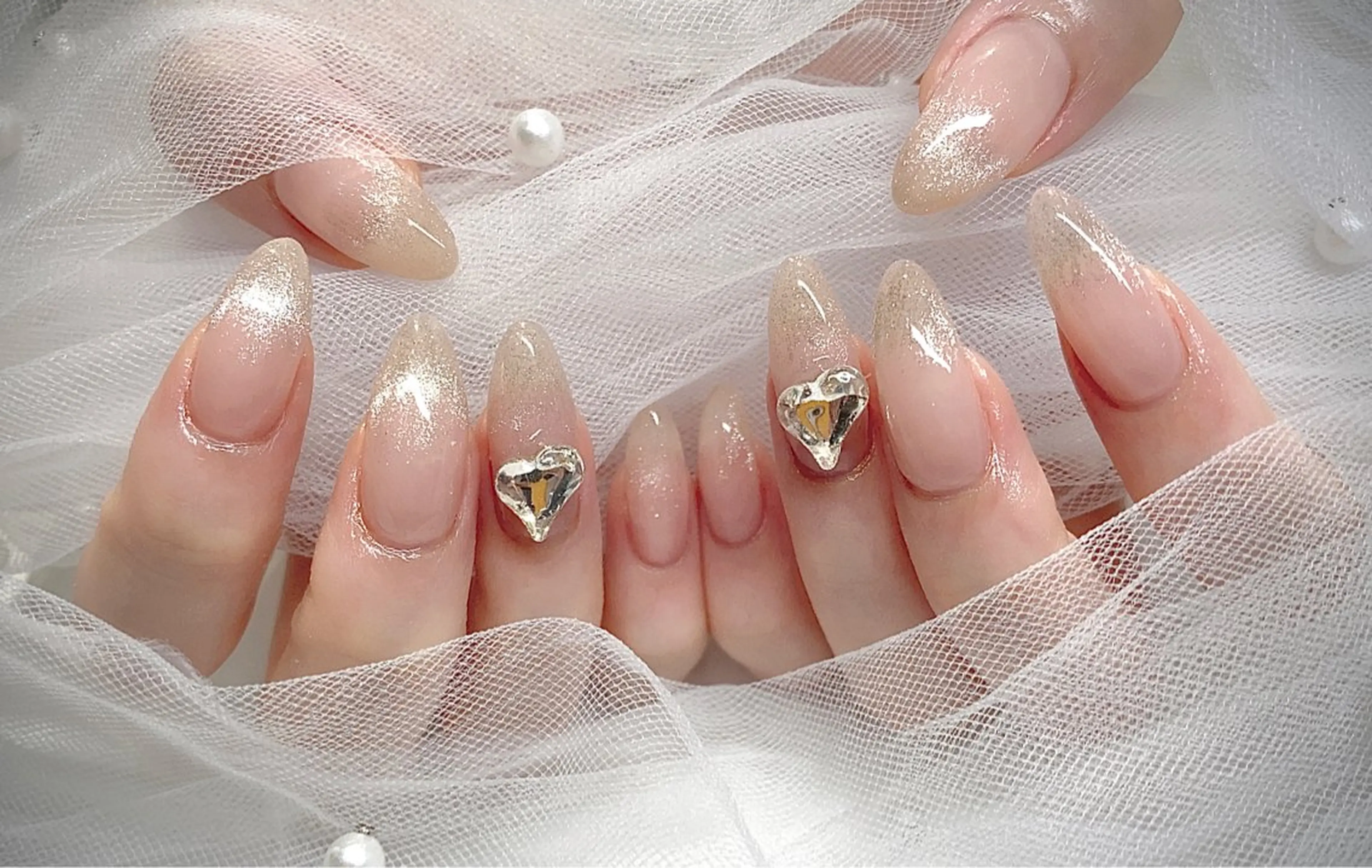 ネイル I-nailロング /ワンホン/キラキラのネイルデザイン