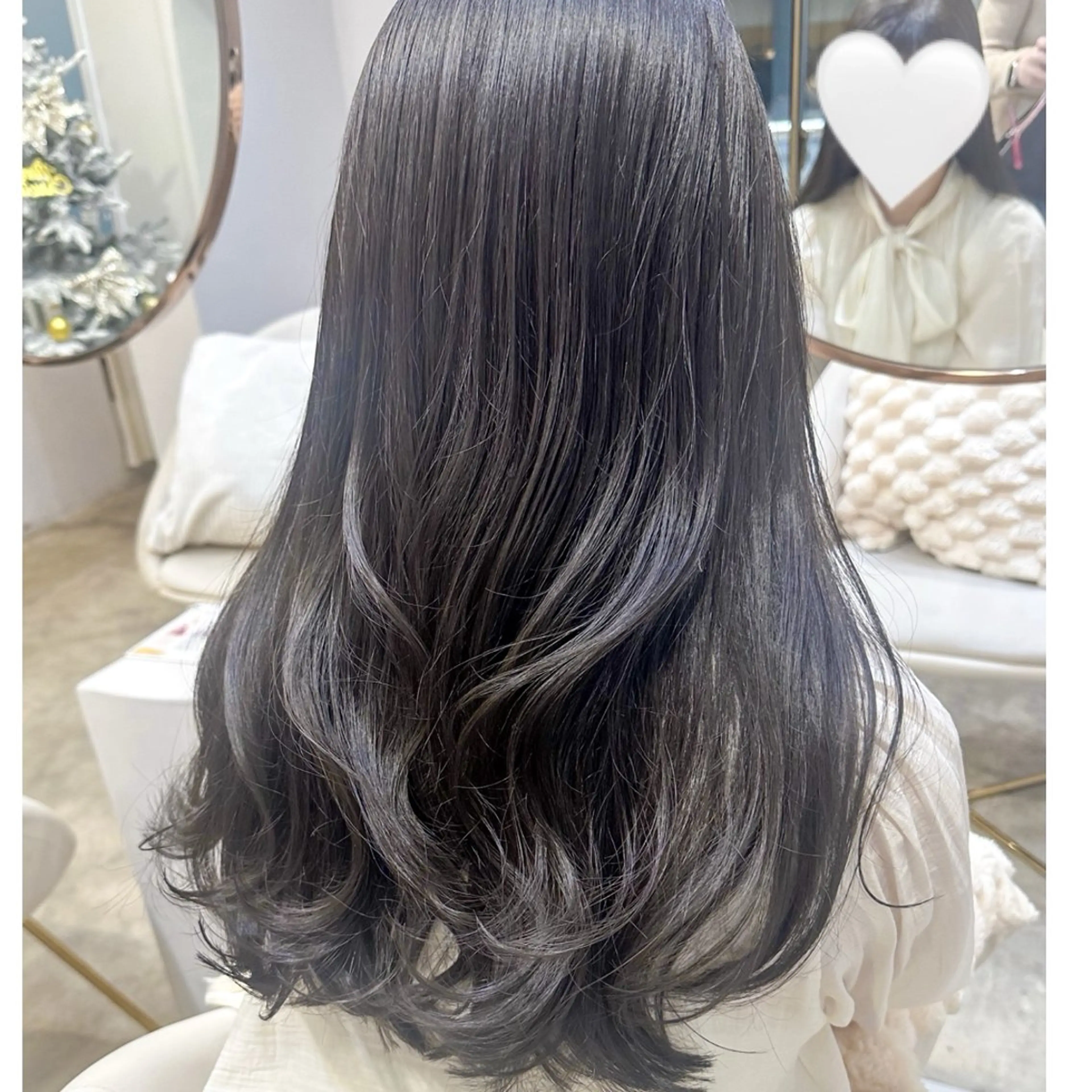 🎀11月限定🎀【透明感があって暗めにしたい方】🌼カラー＋トリートメントの写真