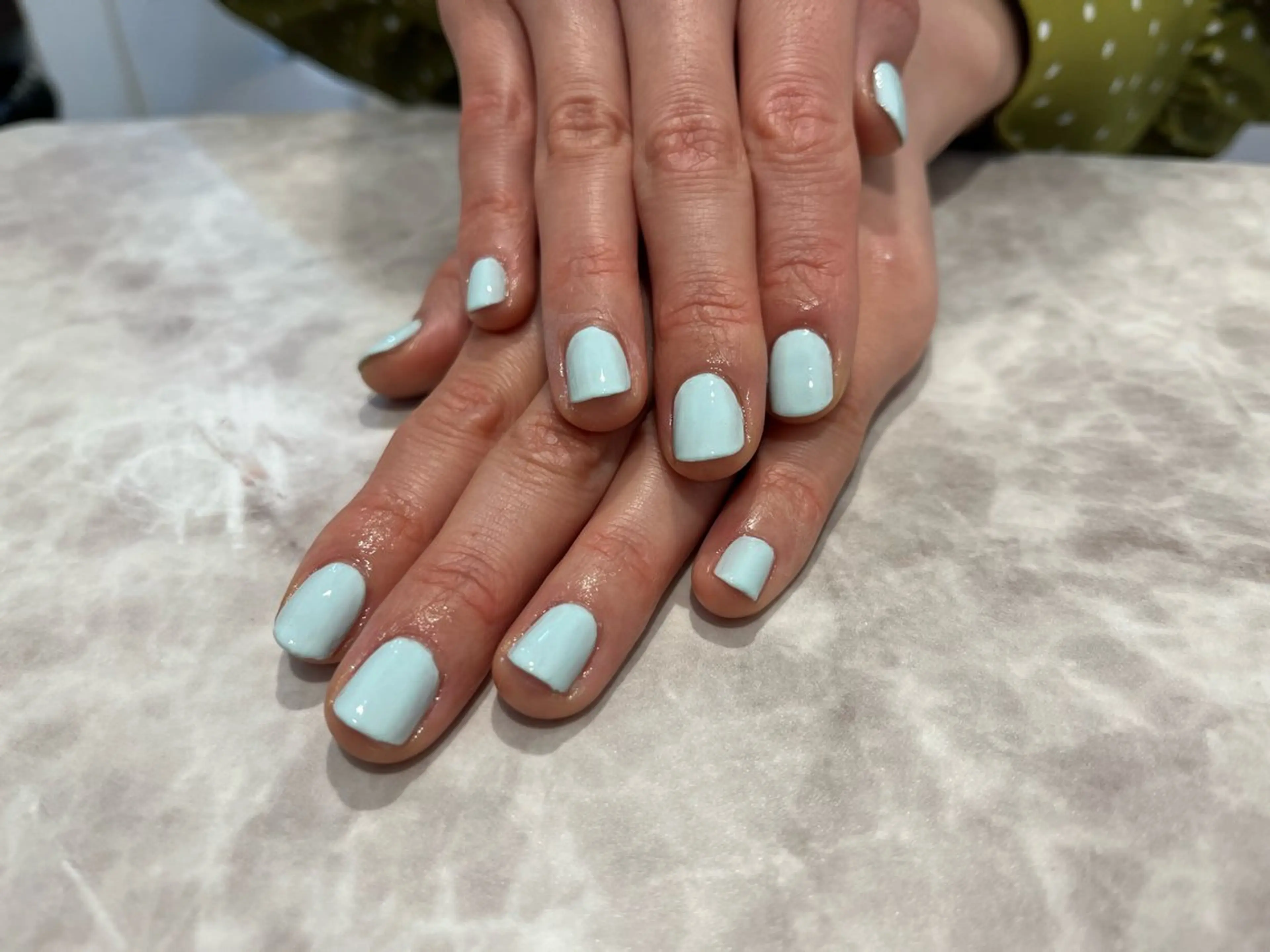 ネイル マットネイル 春ネイル XXXY'S　COLOR FEEL　facial & nail所属・サイズカラーフィール おまみのエステ・リラクイメージ