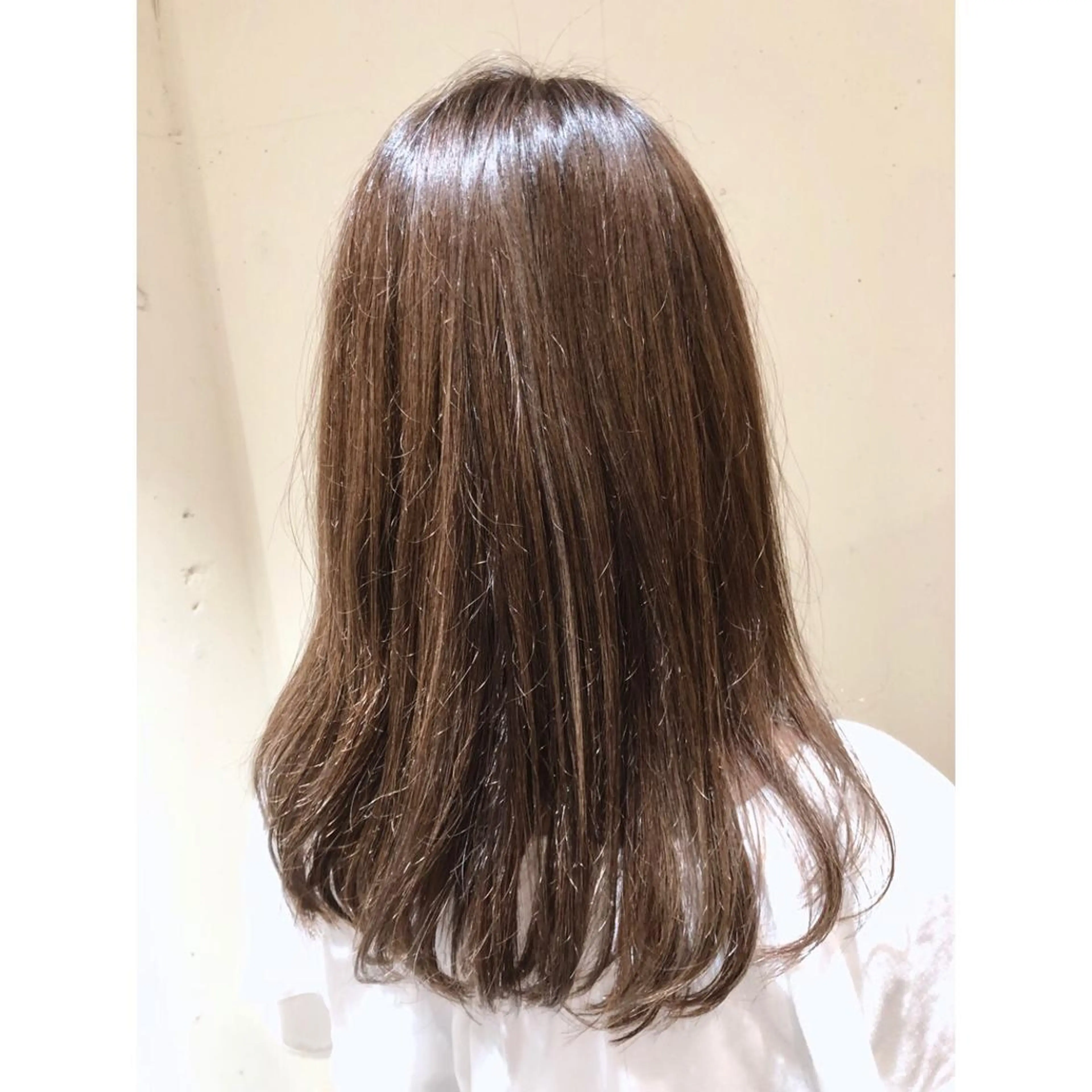 セミロング カラー パーマ ヘアアレンジ ベージュカラー ブリーチ ブラウンカラー 透明感カラー グラデーションカラー 【ツヤ髪美容師】 ツダケイスケのヘアスタイル