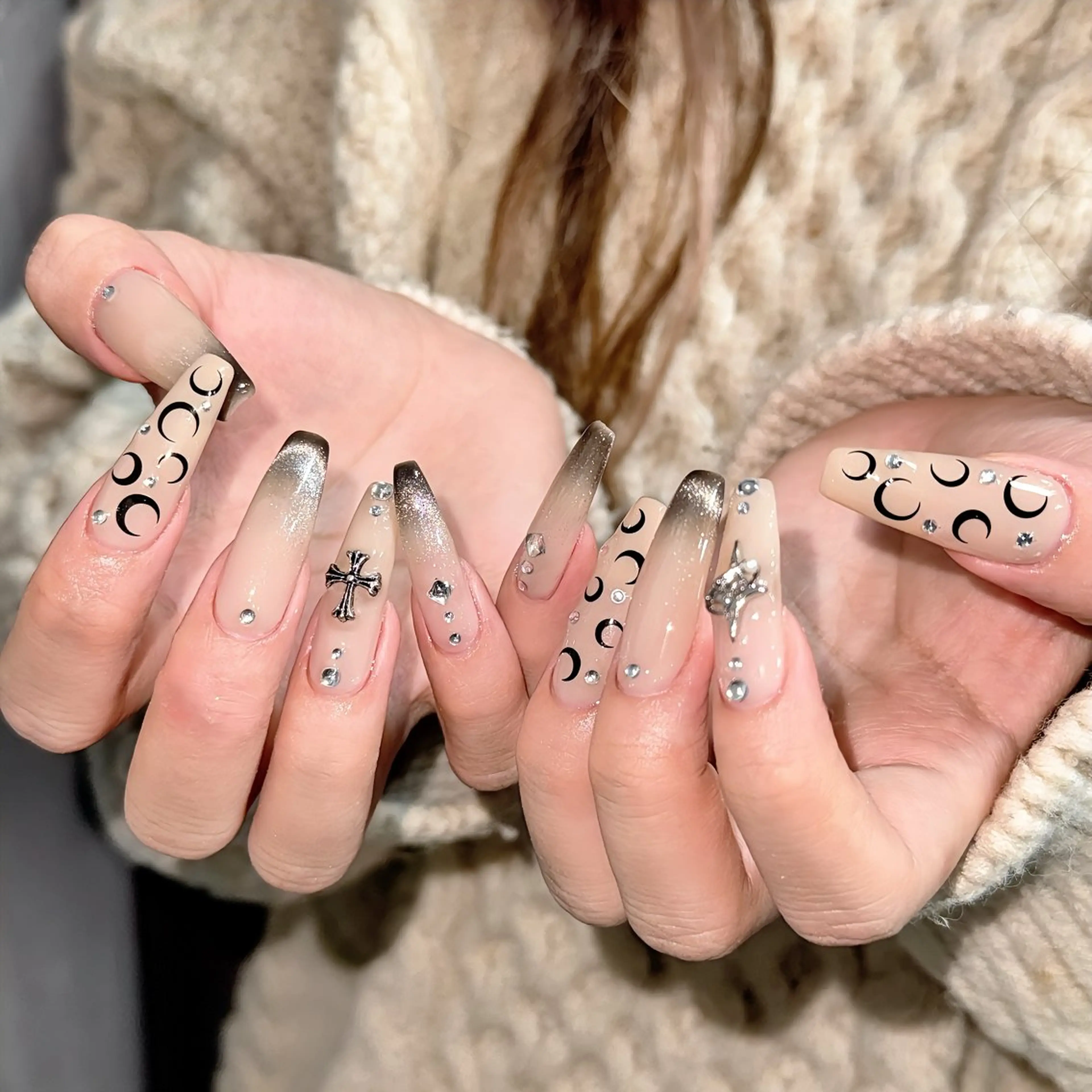 ネイル 長さ出し キラキラネイル マグネットネイル ワンカラーネイル シンプルネイル ハンドネイル 🫧OPELIA NAIL渋谷🫧のネイルデザイン