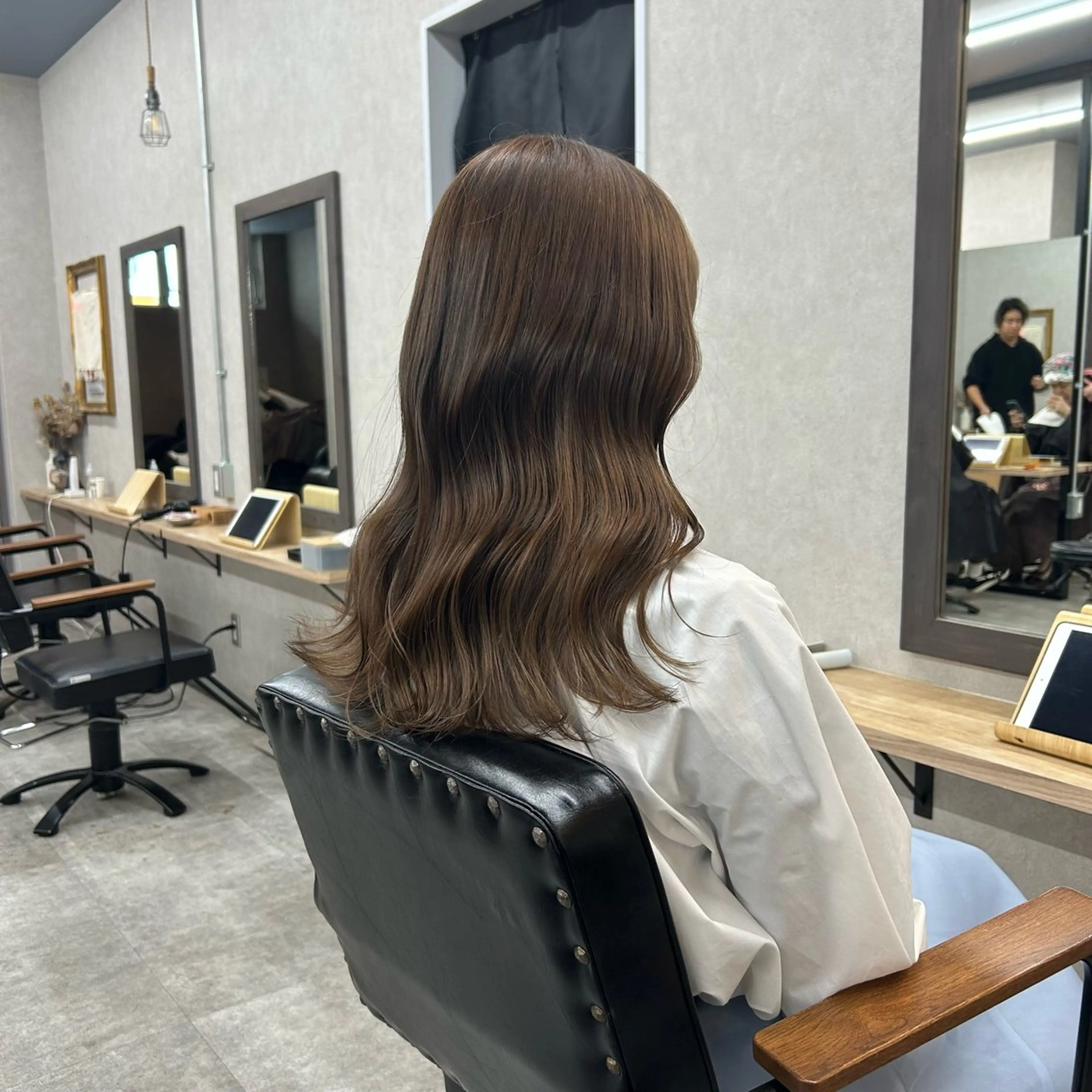 ミディアム カラー いなみね はるきのヘアスタイル