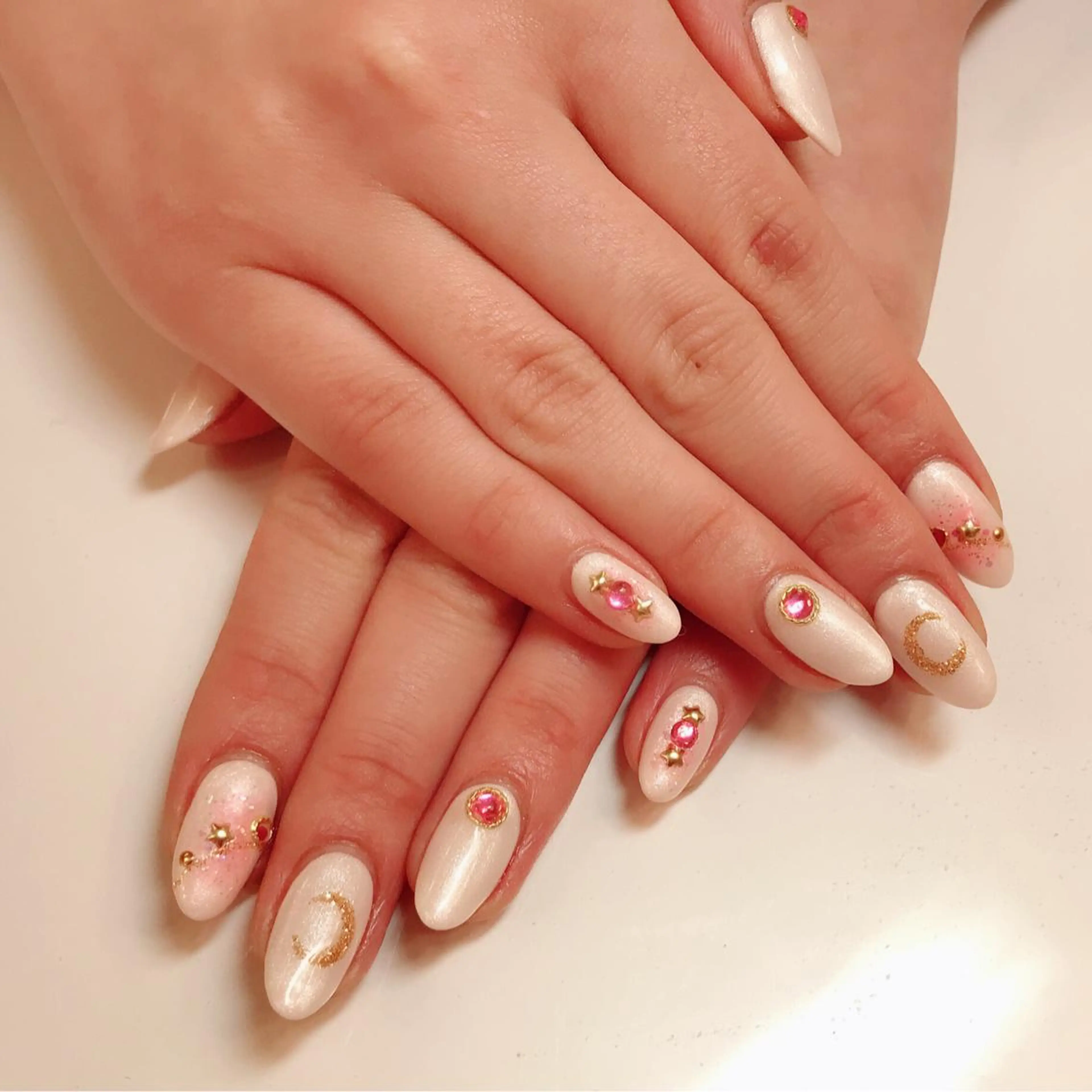 カラー ネイル Q Free nailsのネイルデザイン