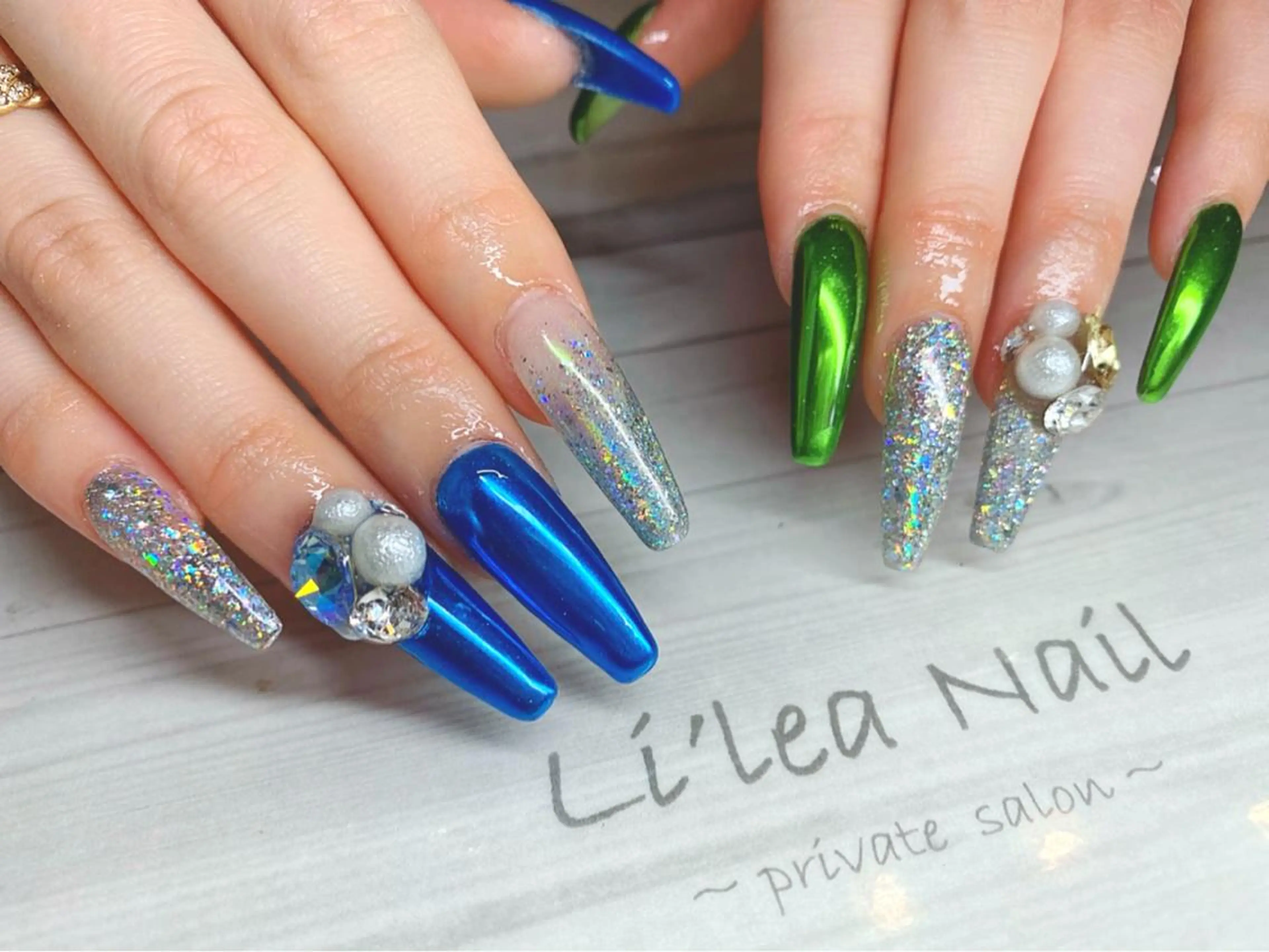 ネイル Li'leaNail AINAのネイルデザイン