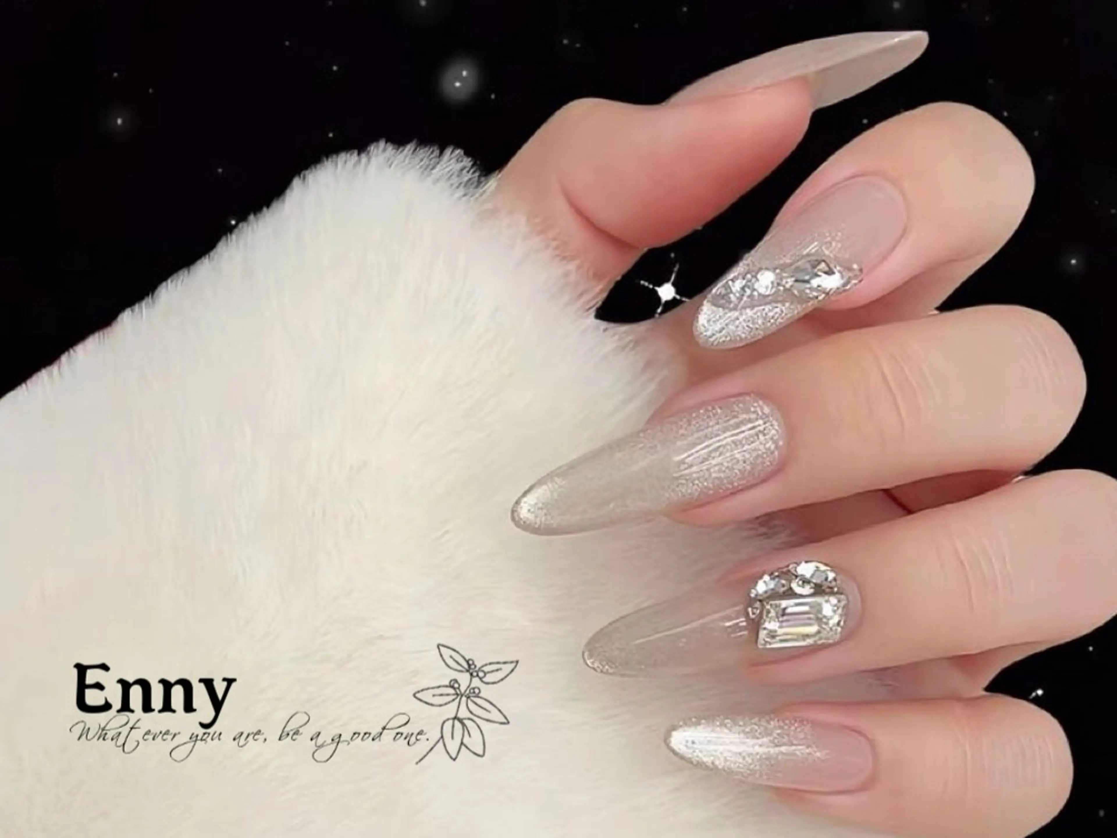 ネイル チークネイル 長さ出し フラッシュネイル フットネイル フレンチネイル Lily Ennyのネイルデザイン