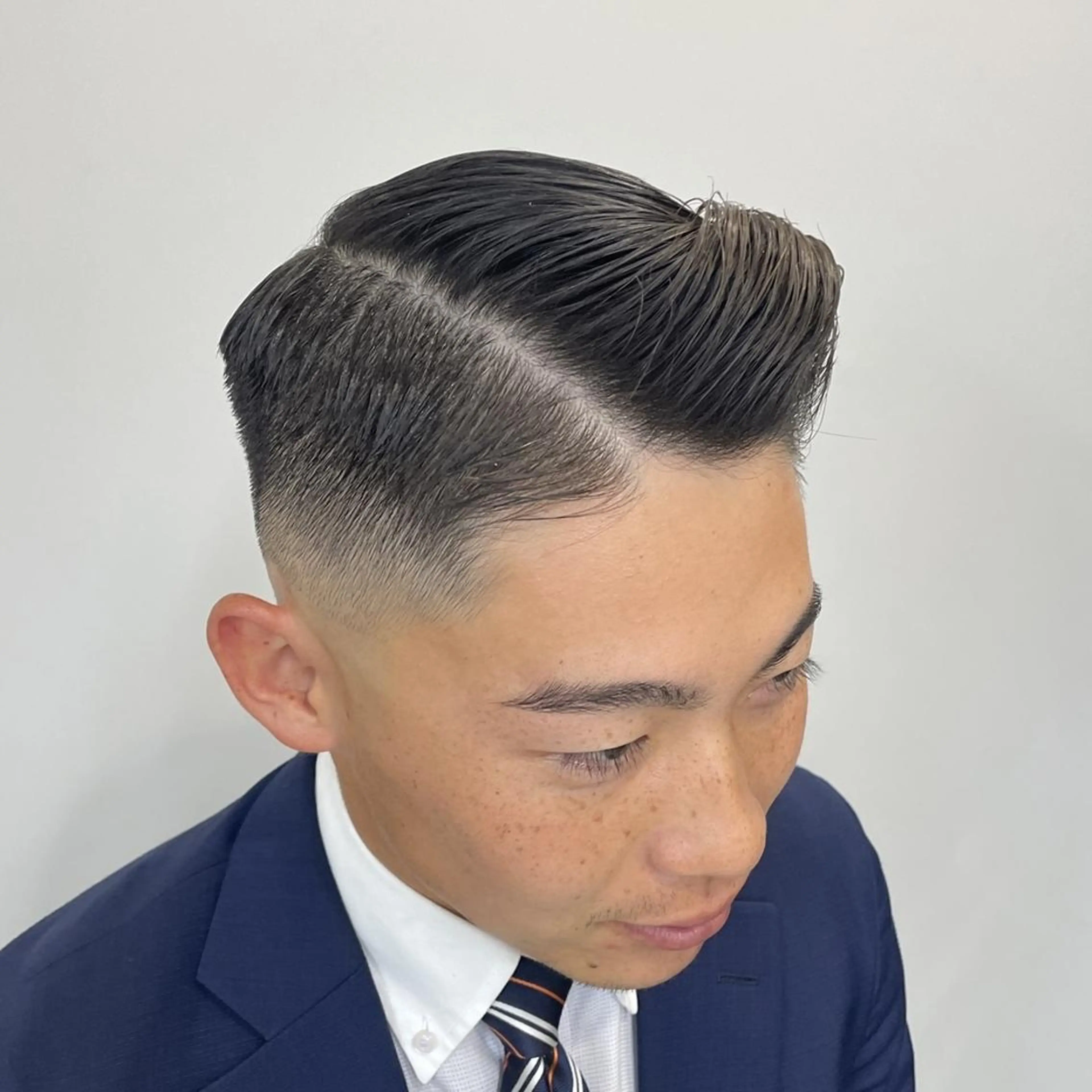 ショート カラー ヘアアレンジ パーマ メンズ キッズ ネイル マツエク・マツパ アイブロウ カット メンズ専門/パーマ/ フェード/みづきのヘアスタイル