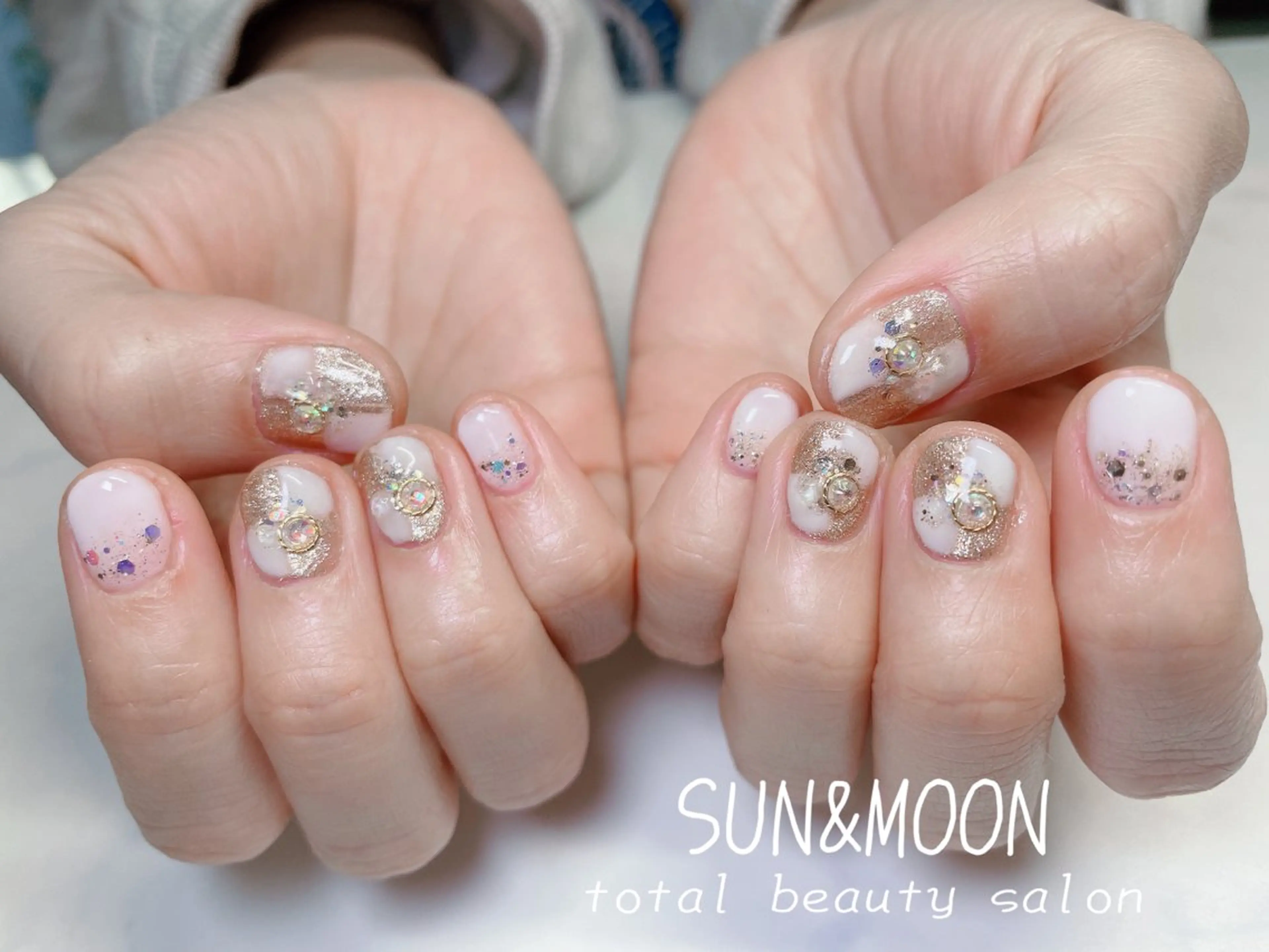 ネイル ハンドネイル ハンドケア SUN&MOON所属・SUN&MOON REOのネイルデザイン