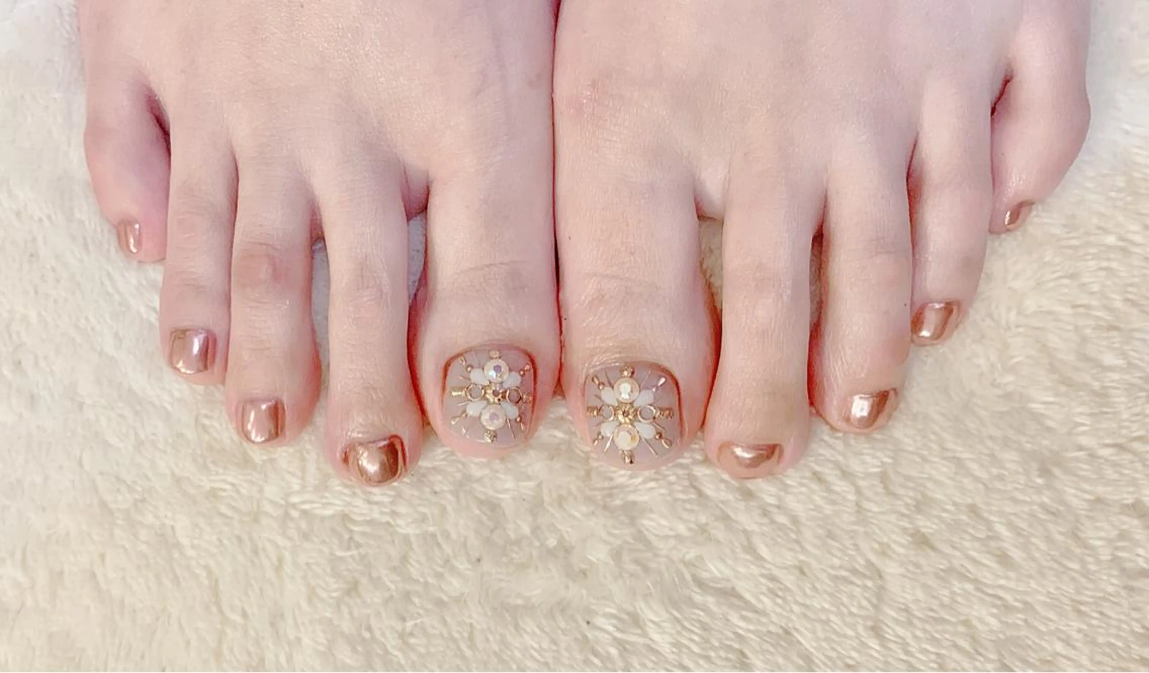 ネイル mew mew NAIL & EYEのマツエク・マツパデザイン