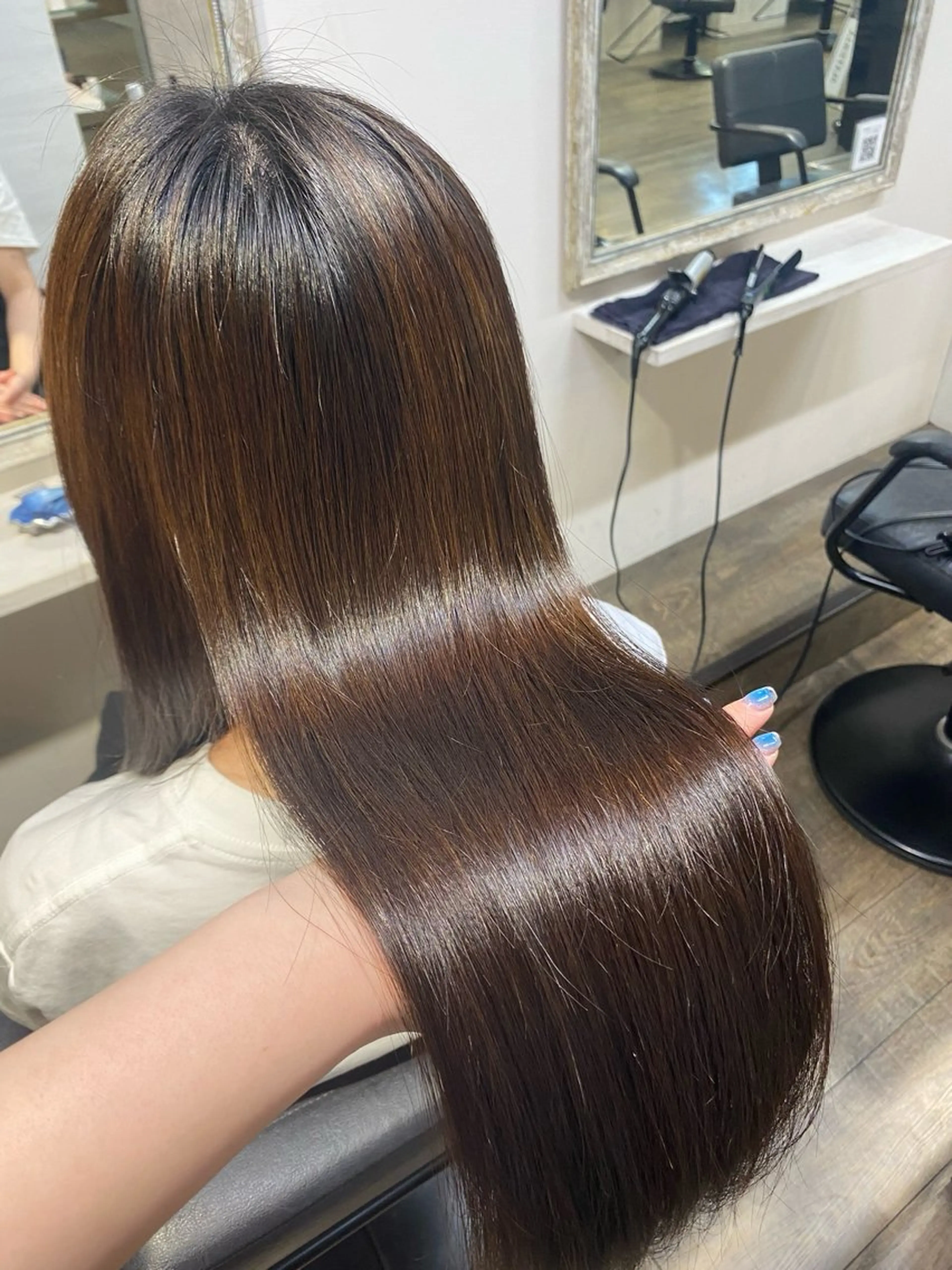 セミロング MIREI /韓国風 ショート/大阪美容室のヘアスタイル