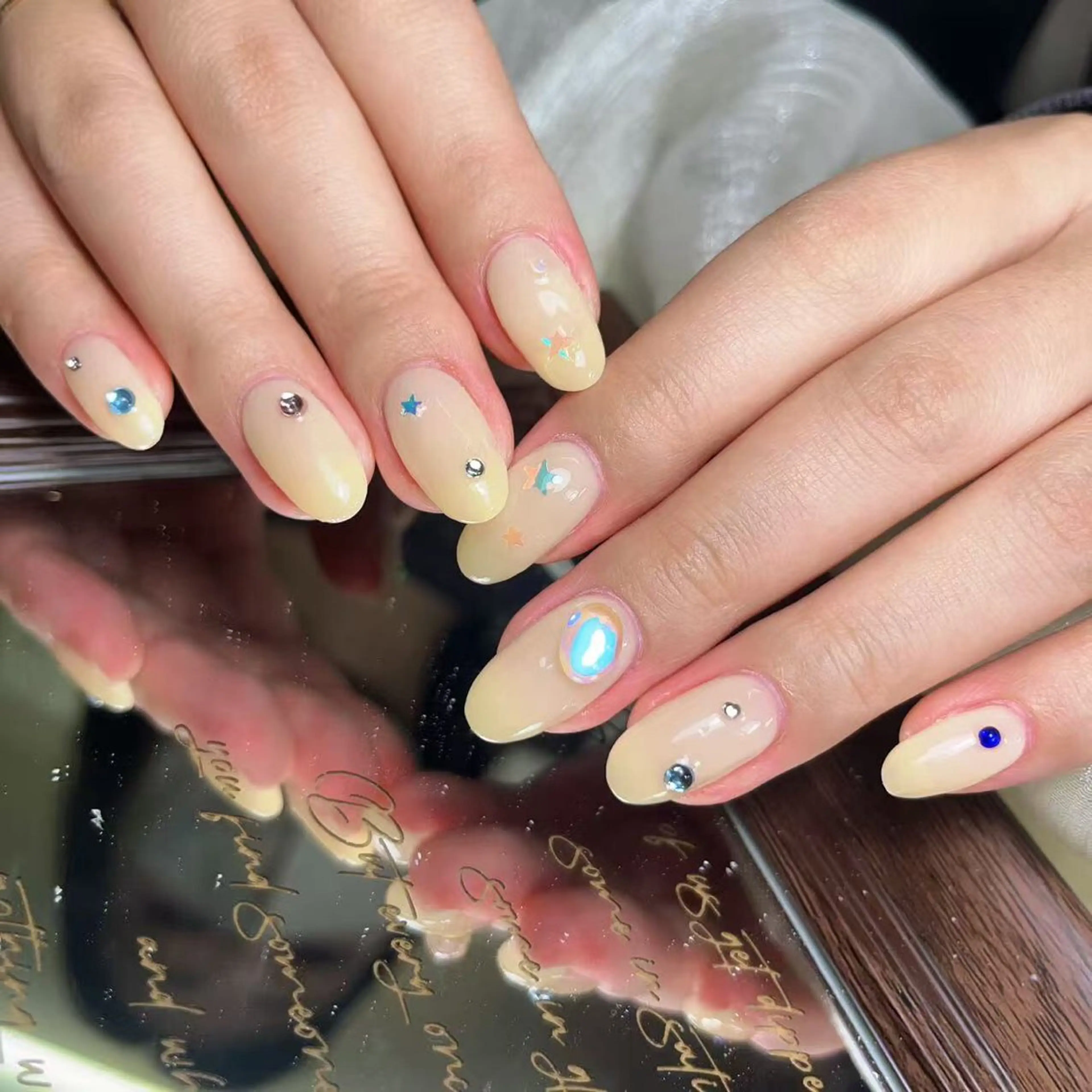 ネイル ハンドネイル ハンドケア bubu nail salon所属・BuBu Nail渋谷桜ヶ丘のネイルデザイン