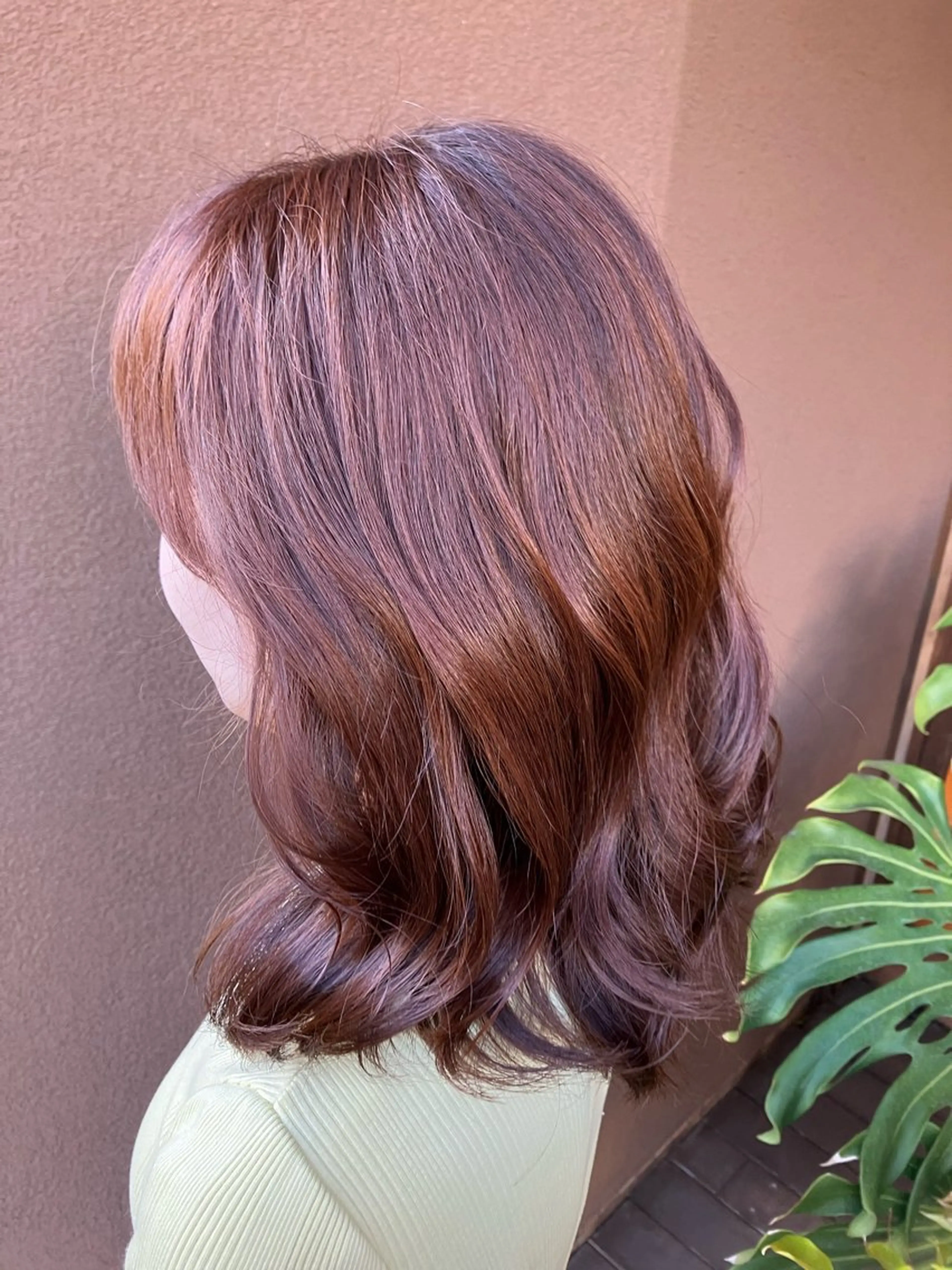 カラー オレンジ まつげパーマカラー モデルBAGUS凜華のヘアスタイル