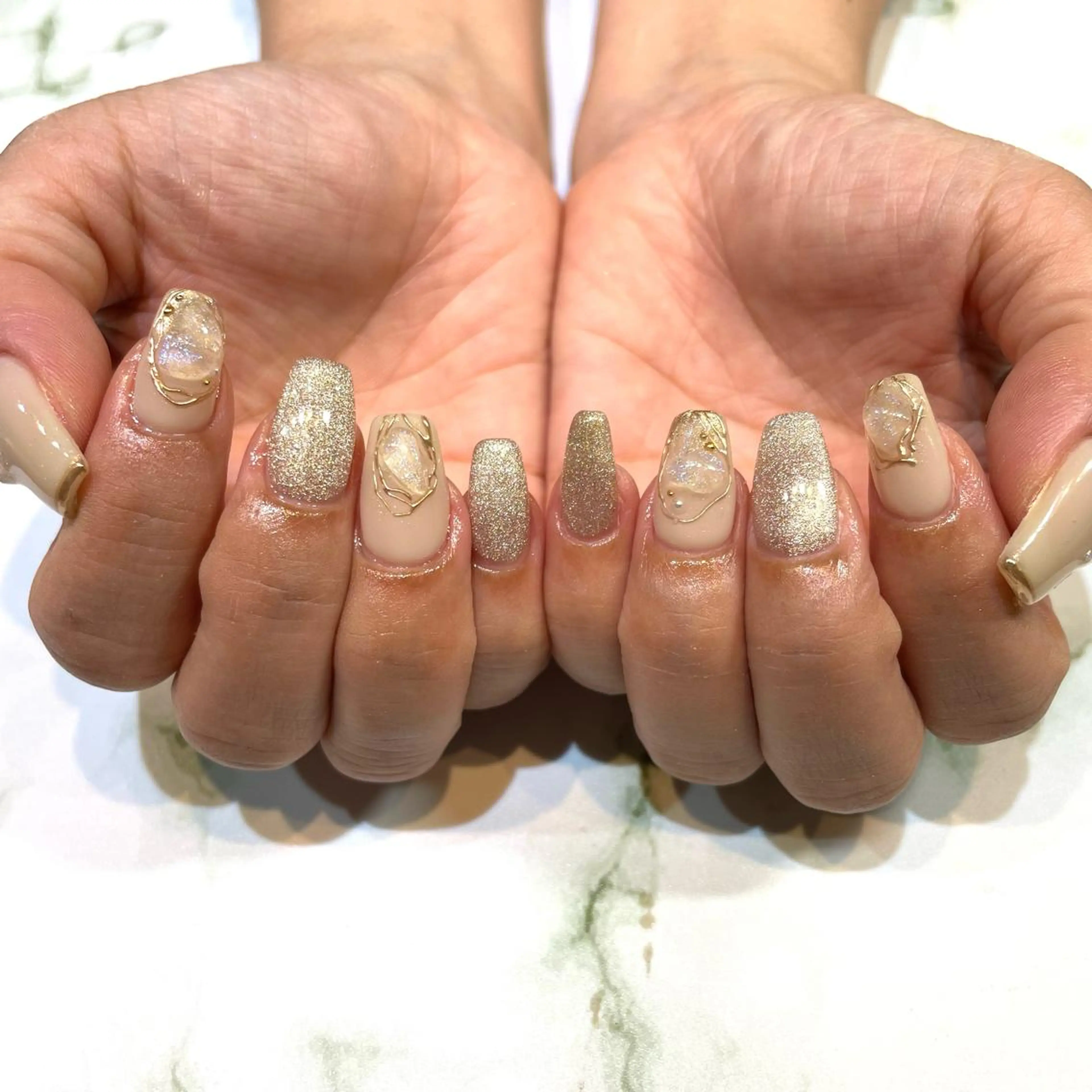 ネイル ニュアンスネイル ハンドネイル 糀屋 彩奈のネイルデザイン