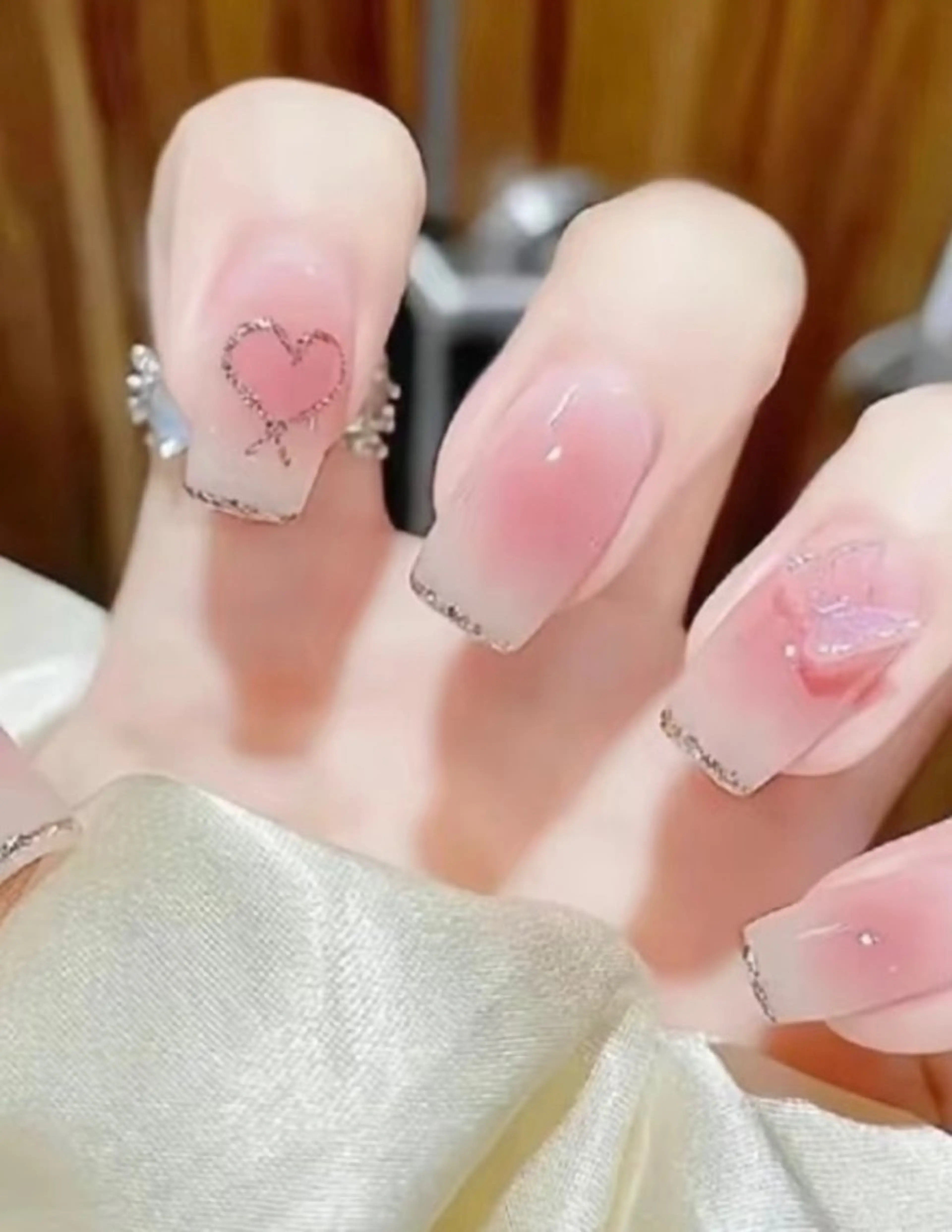 ネイル ハンドネイル Dione Nail ことのネイルデザイン