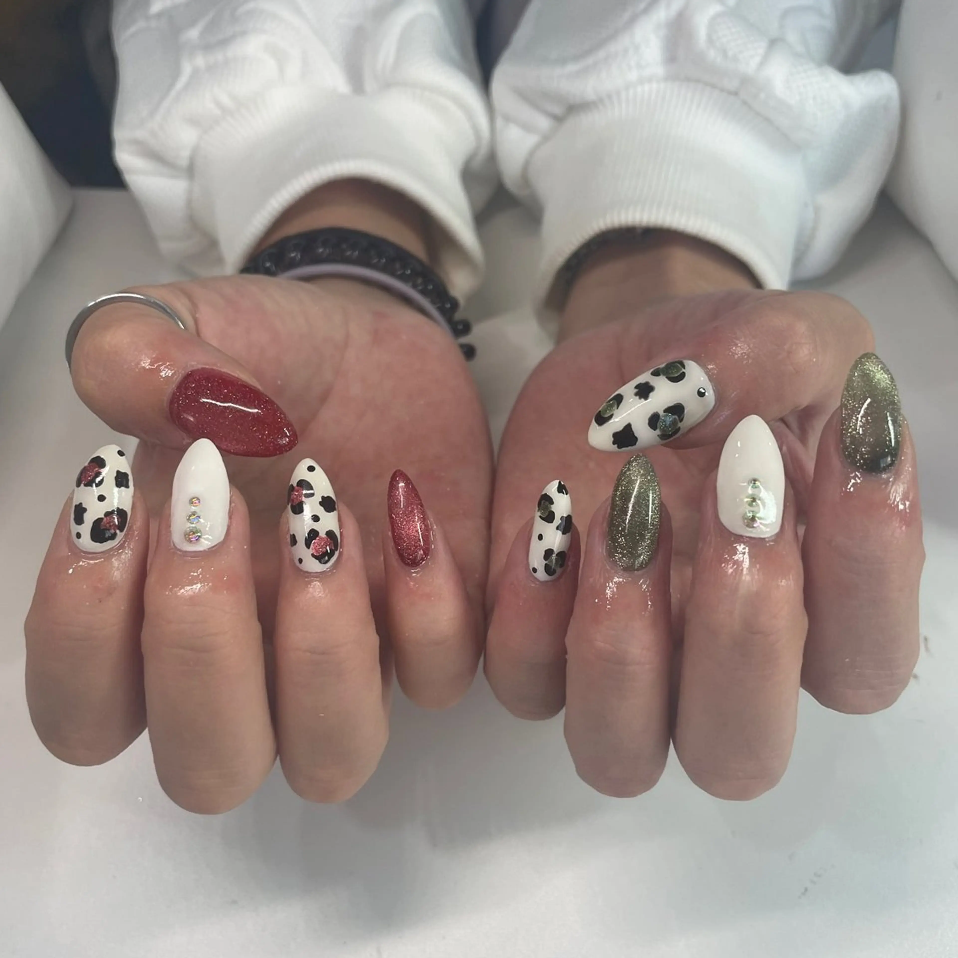 ネイル ハンドネイル 💅🏻 Sakuraのネイルデザイン