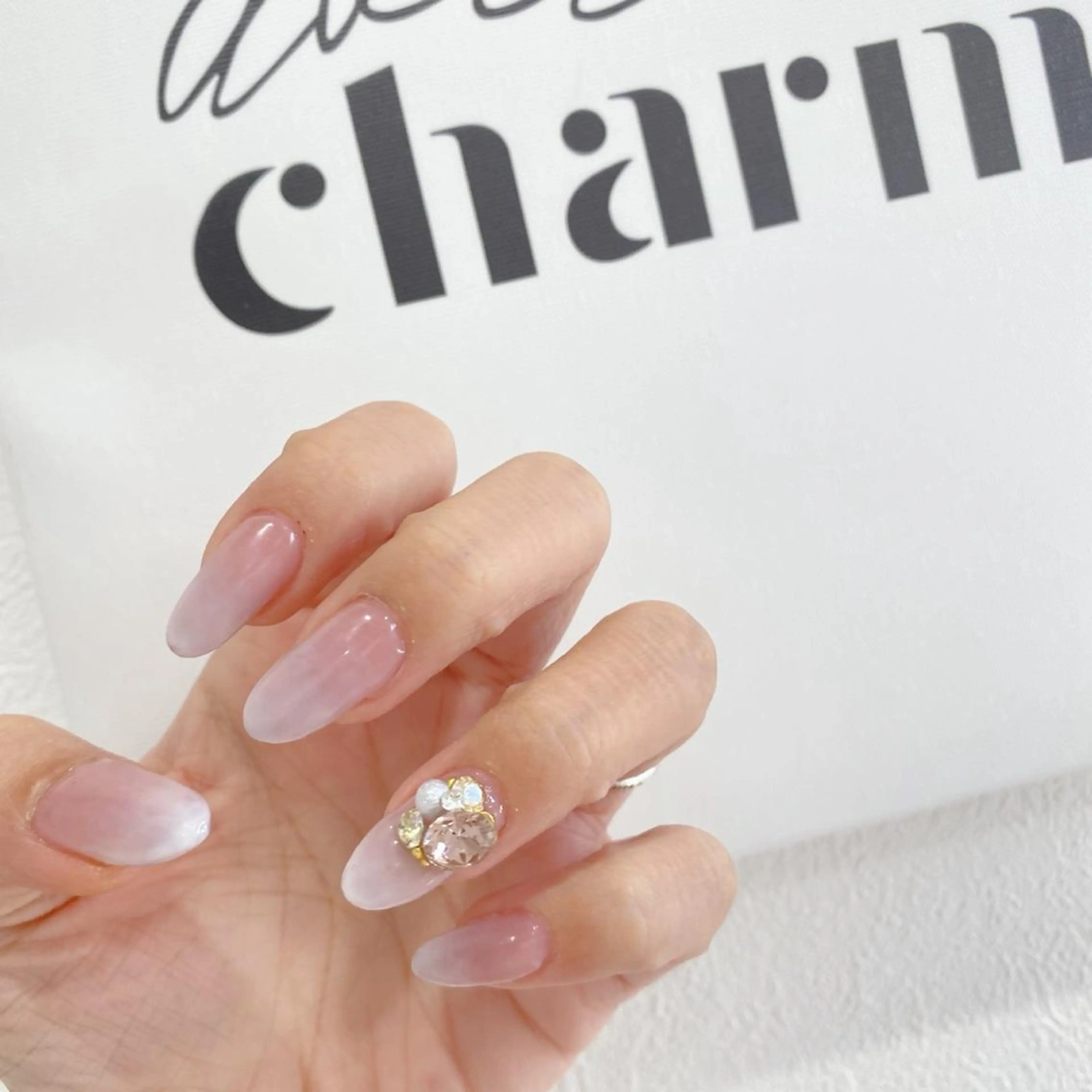 ネイル Nail Salon & MORE.のネイルデザイン