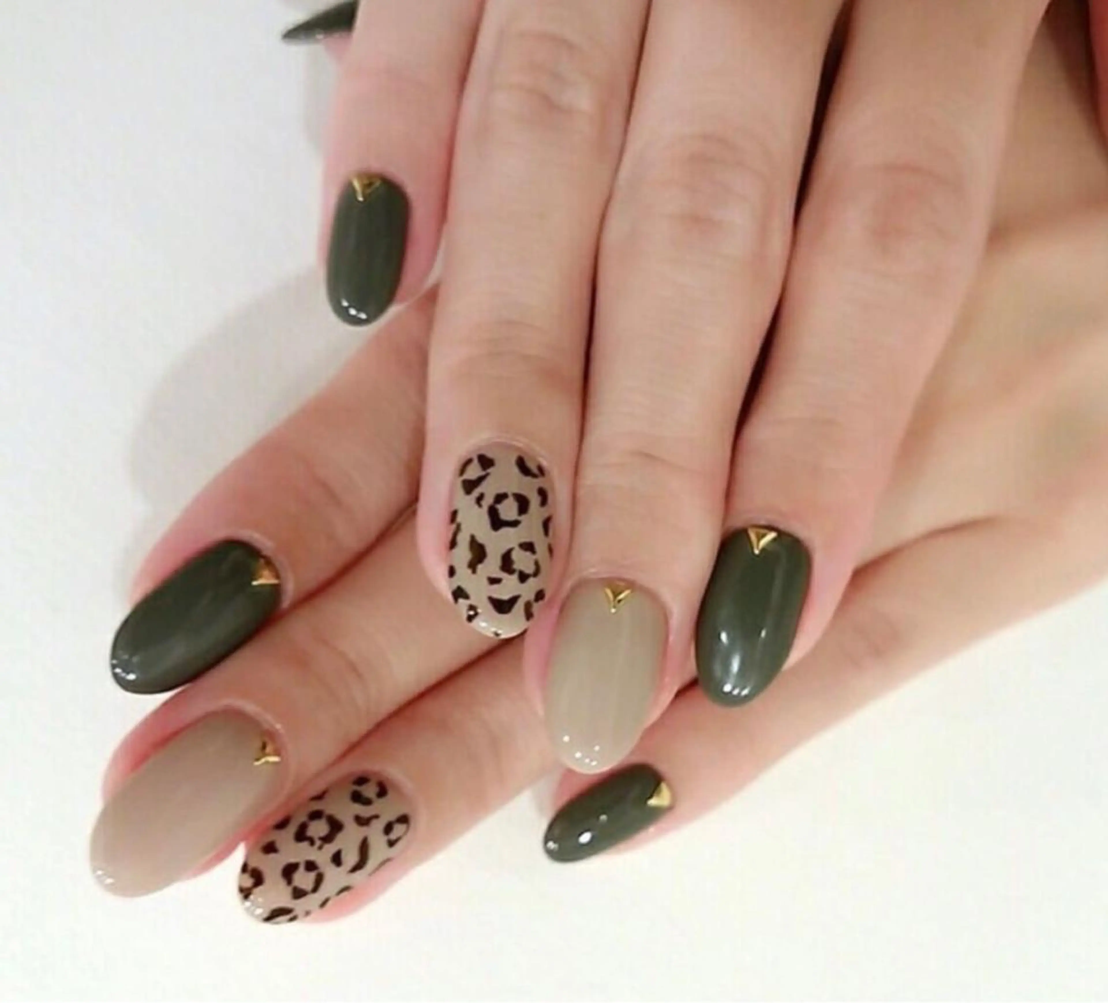 ネイル UU Salon所属・UU ゆきのネイルデザイン