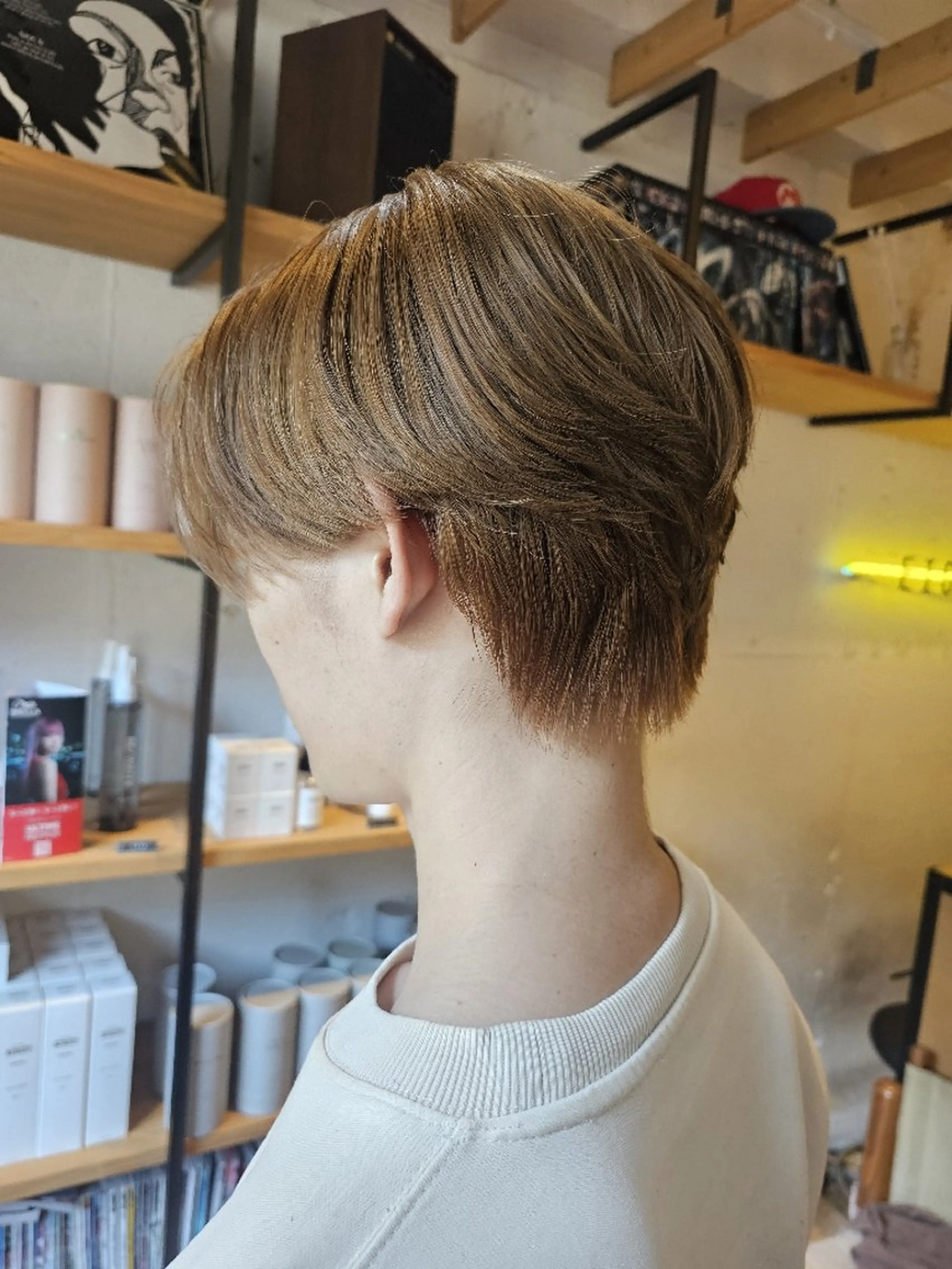 パーマ メンズ カラー メンズブリーチ メンズパーマ ブリーチ 外国人風カラー ニュアンスパーマ アシカガ ヨウコのヘアスタイル