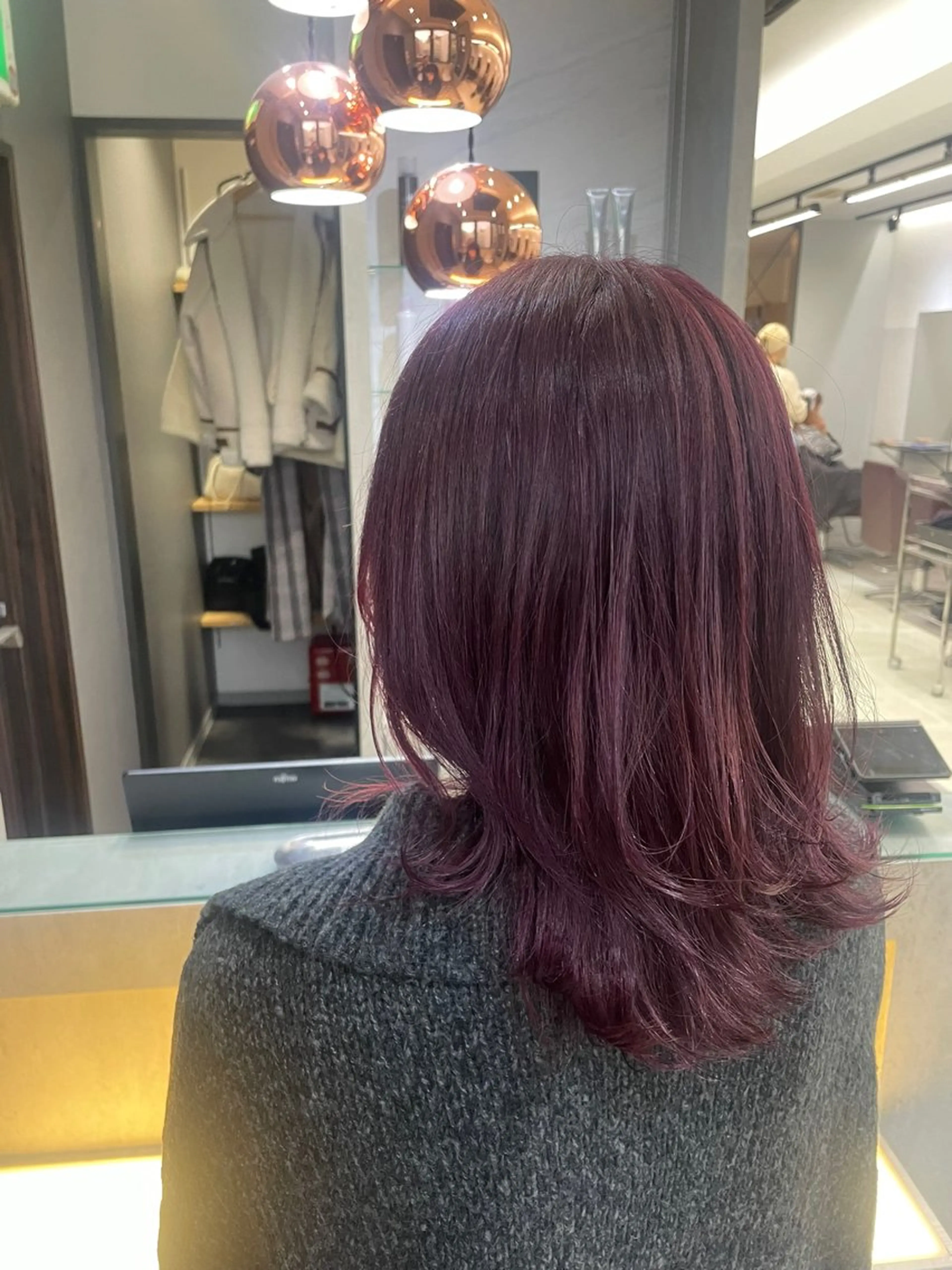 セミロング ピンクラベンダー ヘアカラー トリートメント JILL 橋本菜希のヘアスタイル