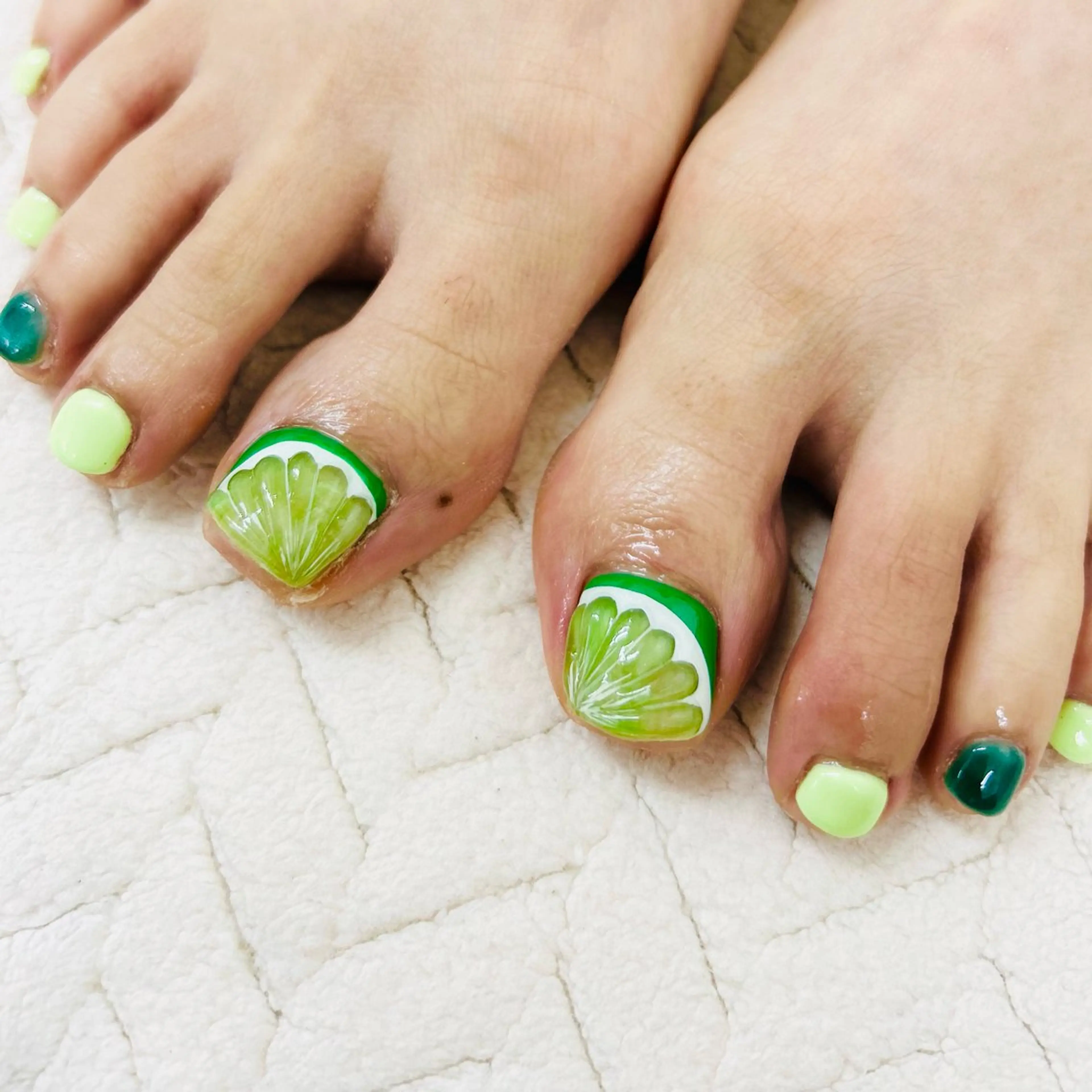 フルーツフットネイル！！ミニモ価格6950円の写真