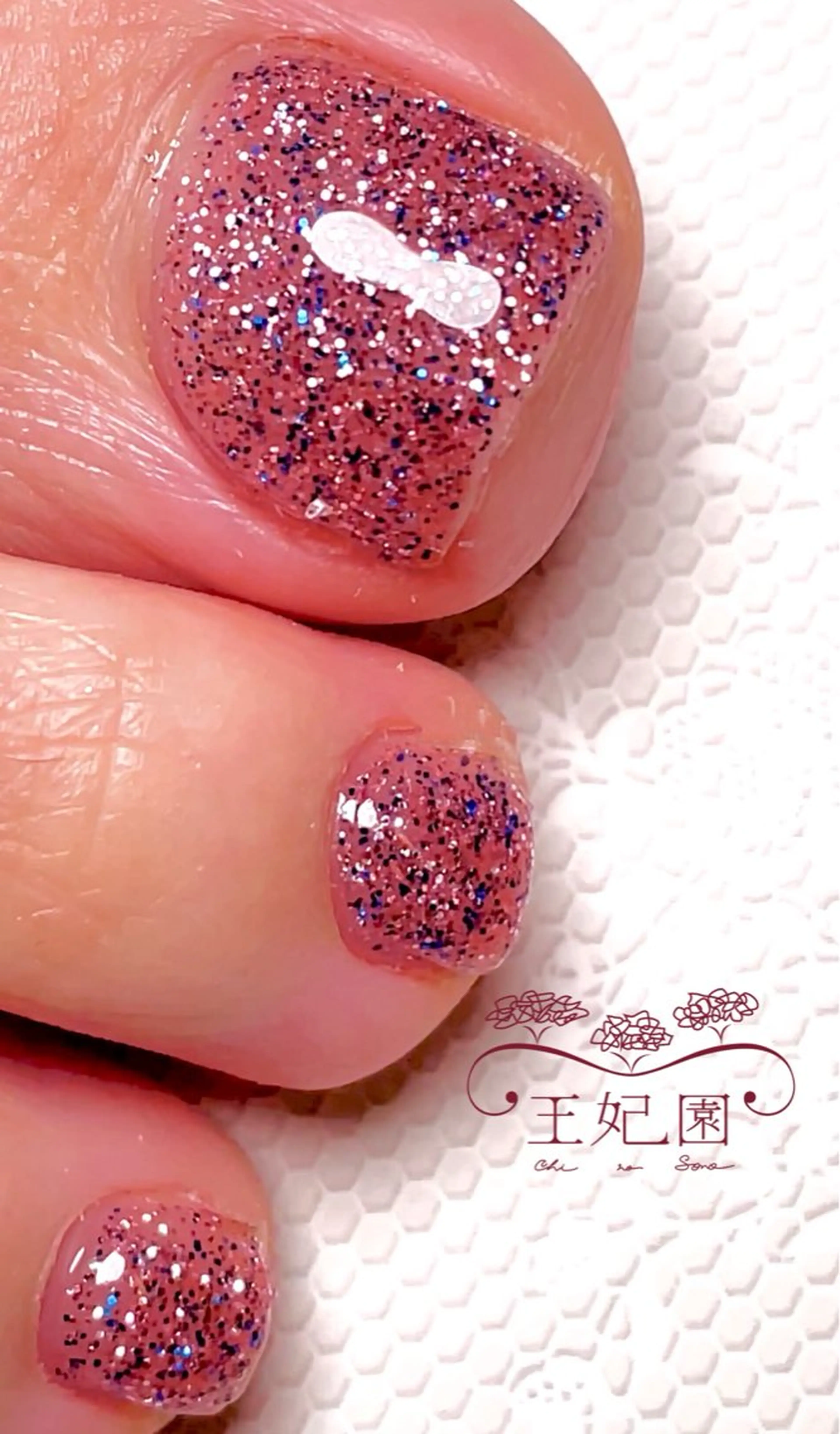 ネイル フットネイル ラメ(グリッター) nail salon王妃の園所属・王妃の園 ohinosonoのネイルデザイン
