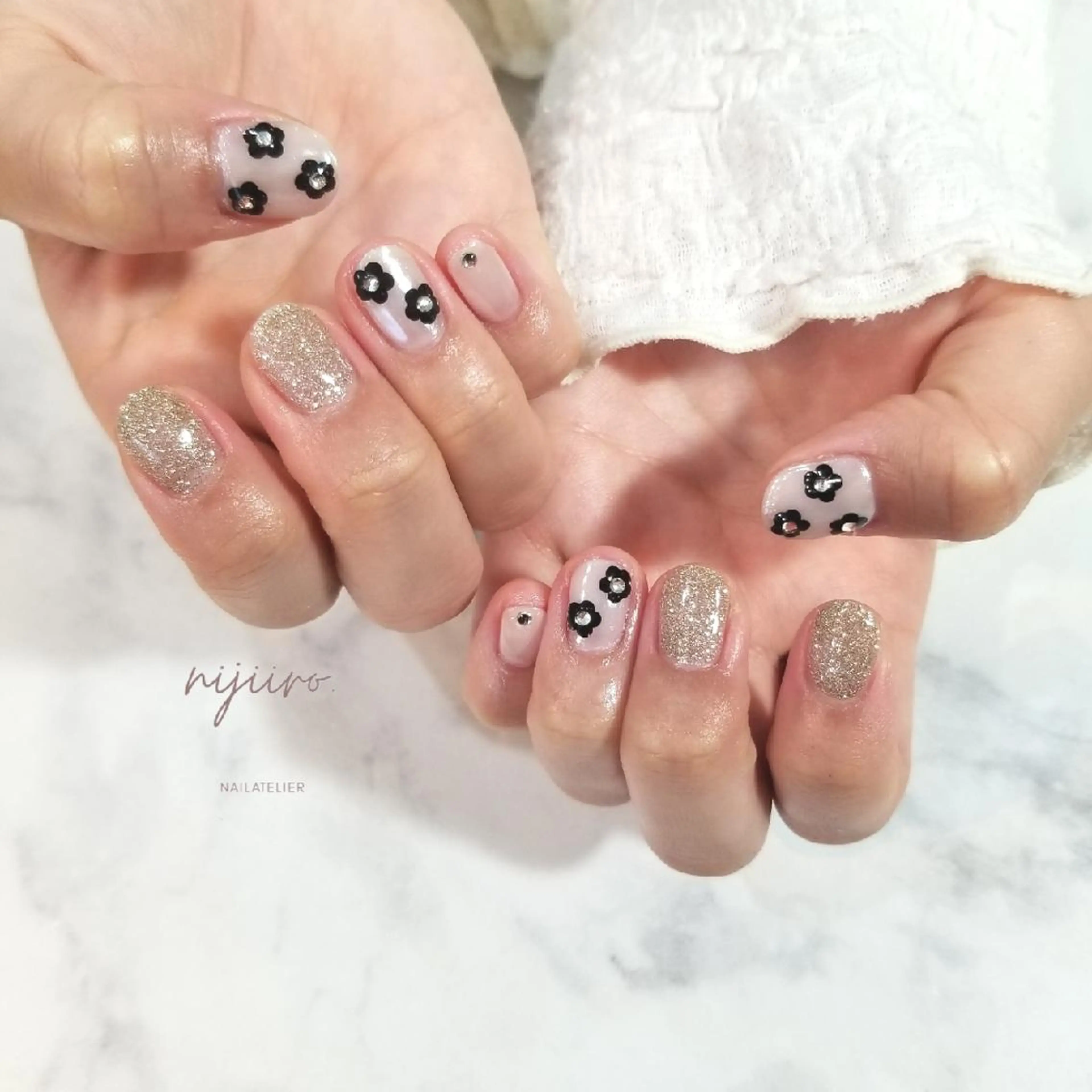ネイル ハンドネイル nailatelier nijiiro.所属・nijiiro🌈 サトウのネイルデザイン