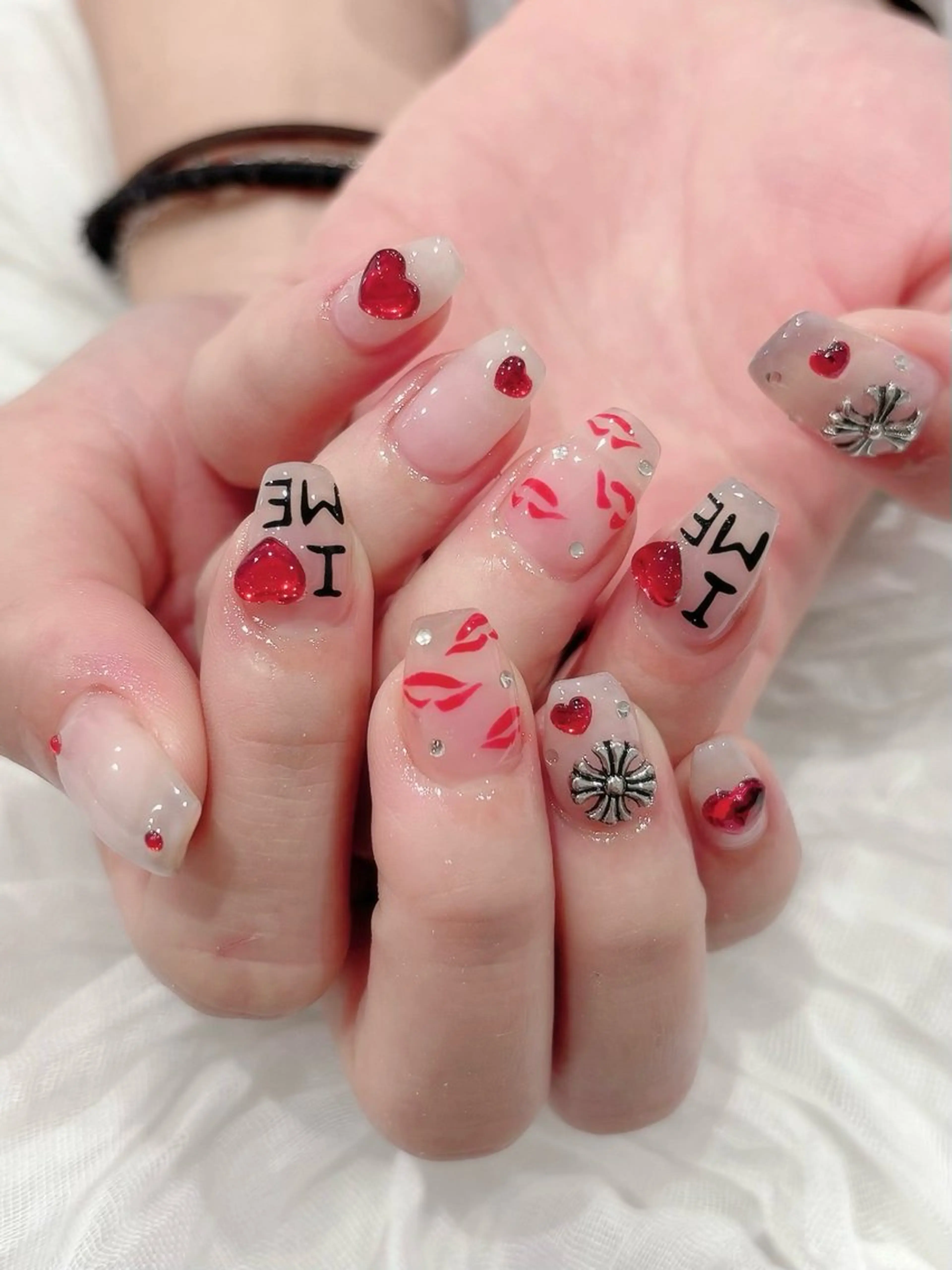 ネイル Zir nail 津田沼店所属・☁️ ゆい 🧸💛のネイルデザイン